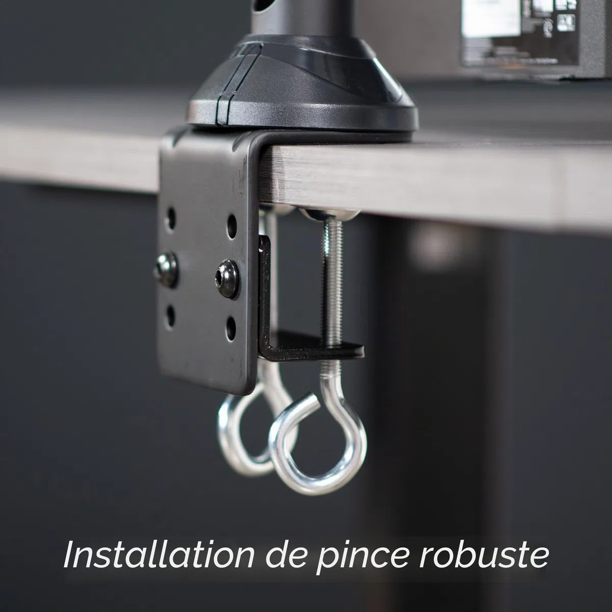 Vivo Acier Quad LED/LCD Moniteur d'ordinateur Heavy Duty support de bureau 3 + 1 Entièrement réglable support | Peut contenir quatre (4) les écrans jusqu'à 81,3 cm (Stand-v104 a)