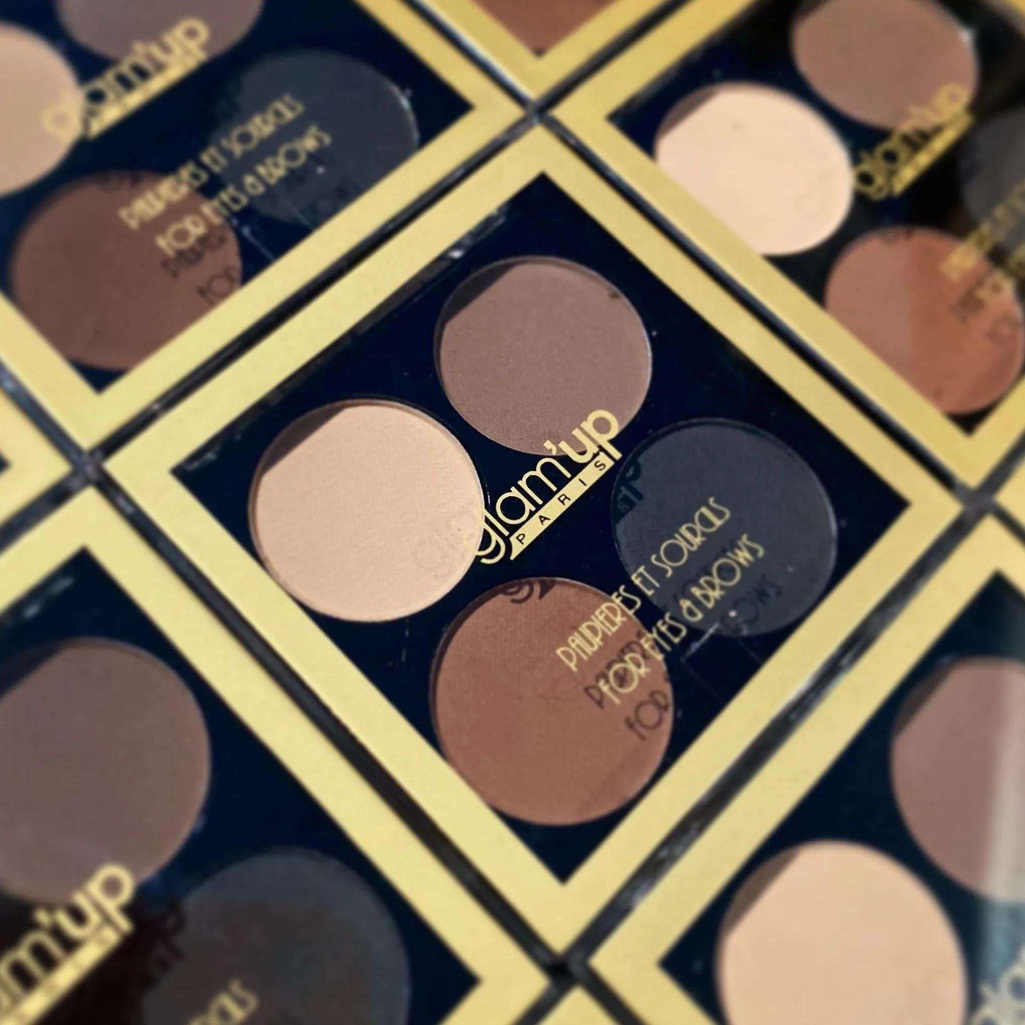 Glam’Up Paris Palette de Maquillage 2 en 1 Ombre à Paupières et Sourcils Nude