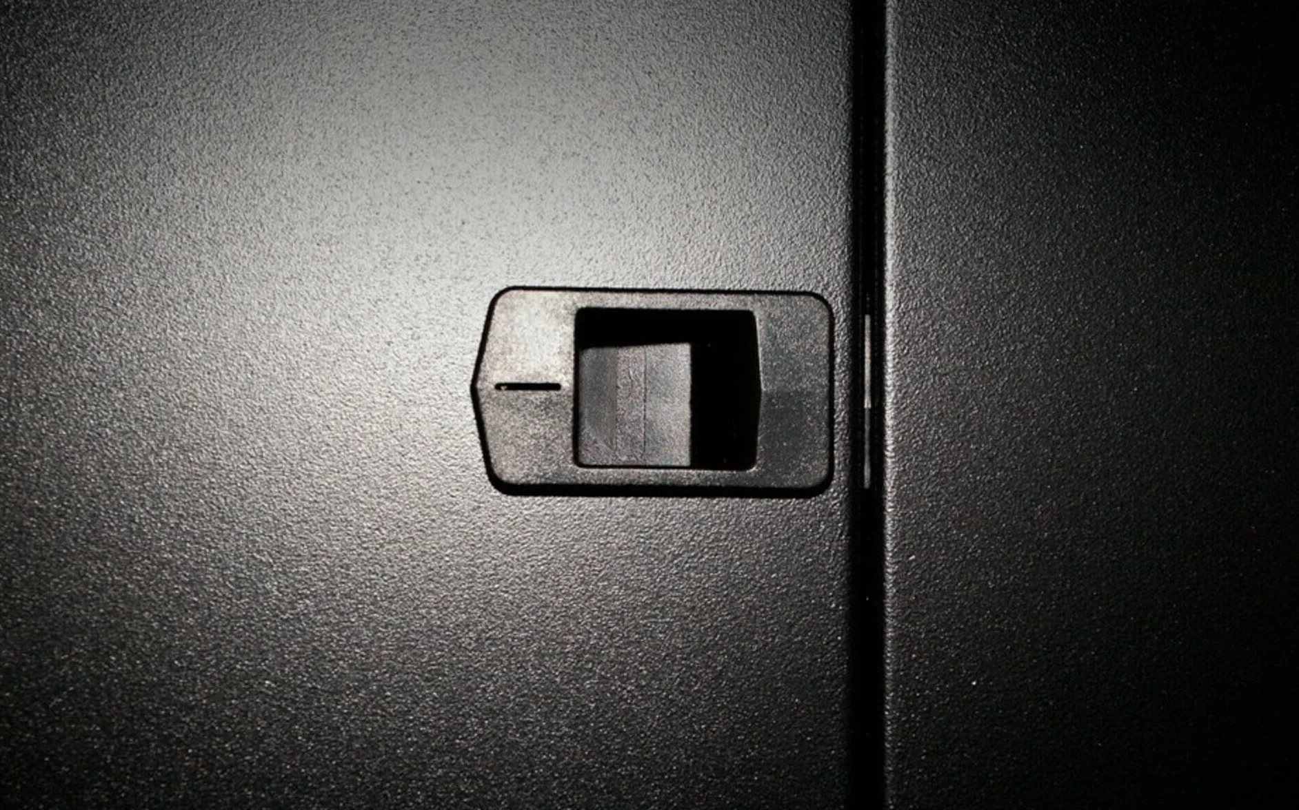 Baie de Serveur 18U avec Porte en Verre 600x600x1000mm (LXPXH) - Noir