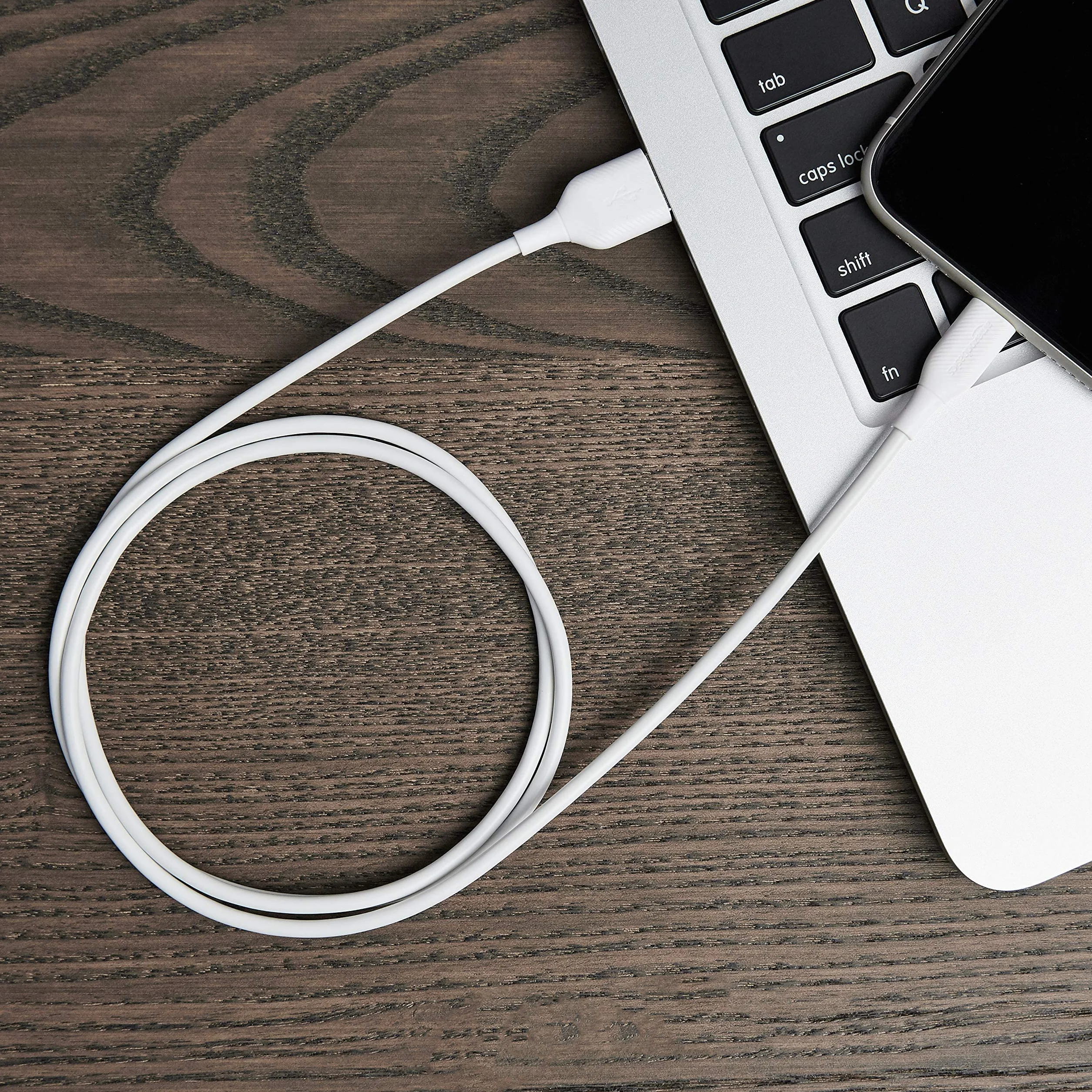 Amazon Basics Câble USB A vers Lightning certifié MFi pour iPhone Blanc 0.9 m