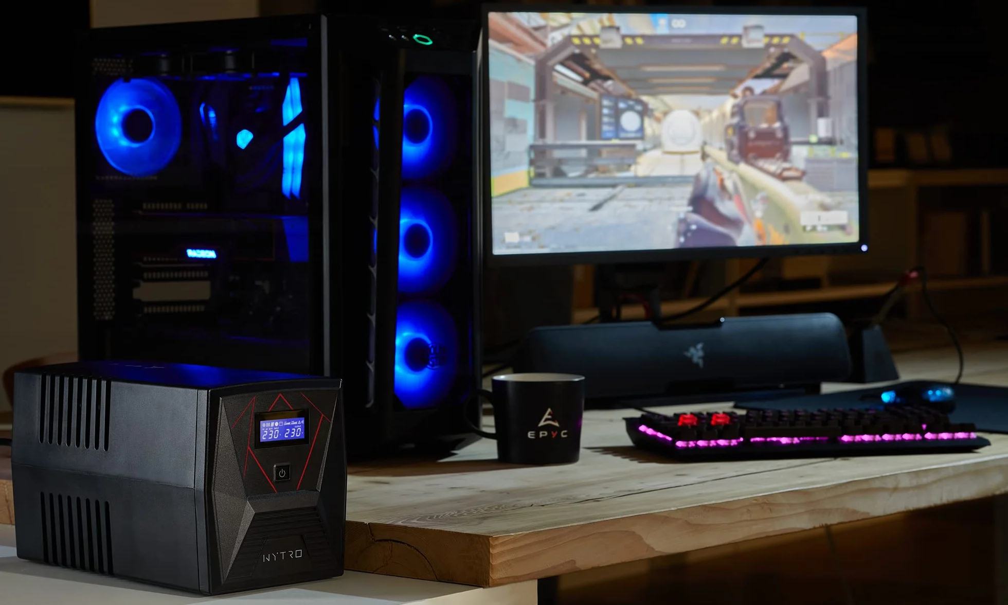 EPYC NYTRO Onduleur Sinusoïdal Pur 1500VA/900Watt UPS PC Jeu Mac Consoles 5 Prises Schuko IEC Écran LCD Line Interactive