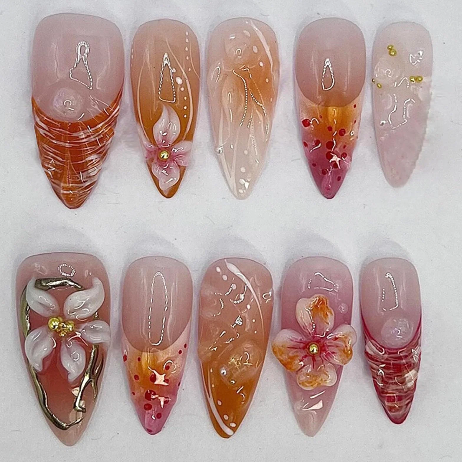 GlamRays 30 pièces Stickers Ongles 3D Fleurs d'oranger, Faux Ongles French Tip Amande Moyenne Design Cristal