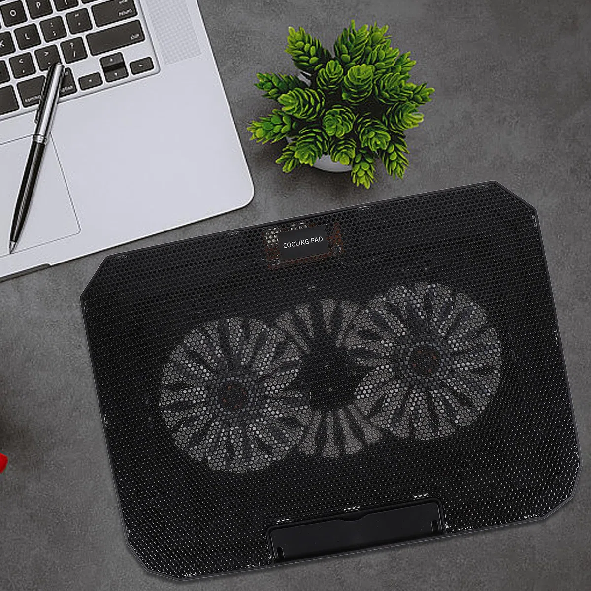Ipetboom Refroidisseur USB pour Ordinateur Portable 14-156 Pouces Support Ventilé en ABS Léger 4 Vitesses Réglables Radiateur Silencieux Portable Bureau
