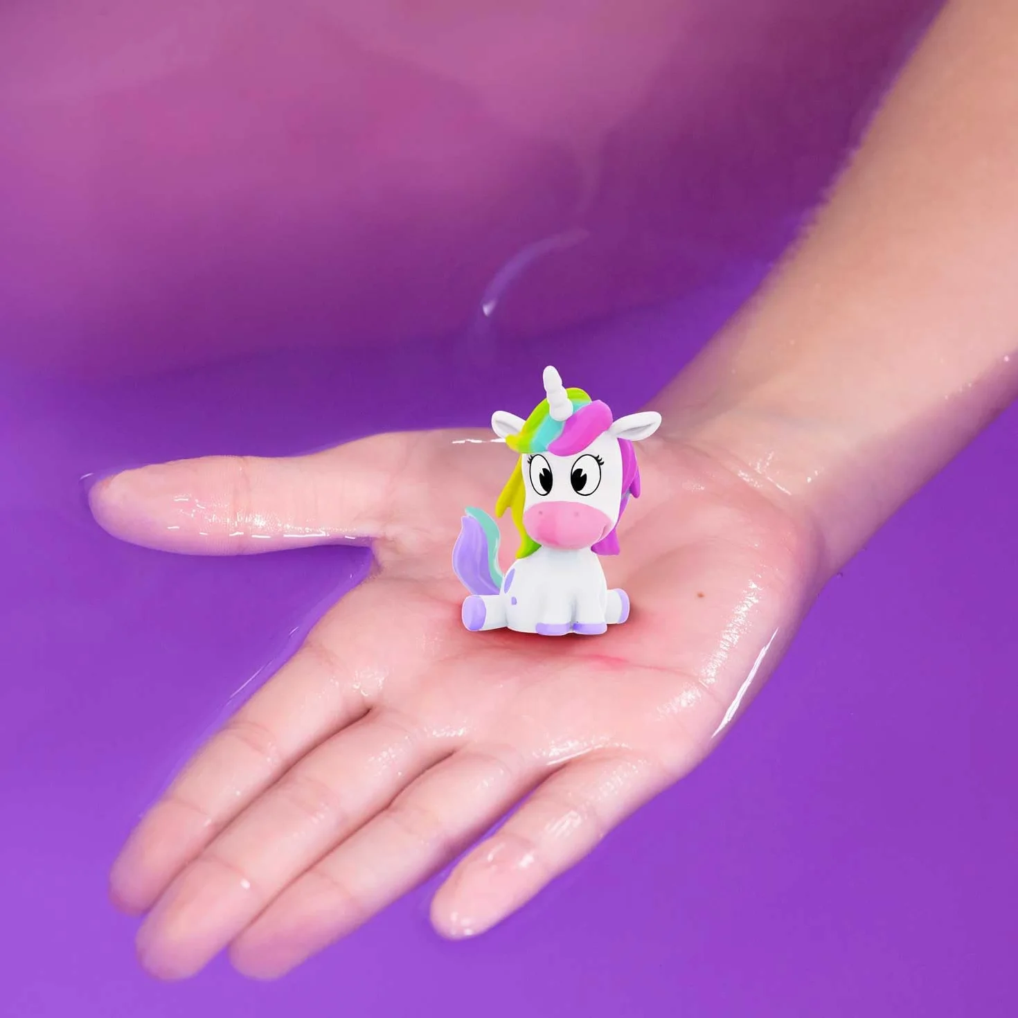 INKEE Boîte cadeau licorne 6 bombes de bain pour enfants avec figurines