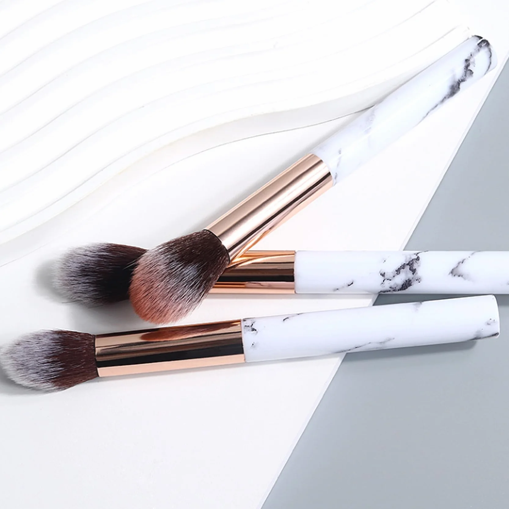 Pinceaux Maquillages 10 PCS Set Professionnels Fond de Teint Poudre Fard à Paupières Contour