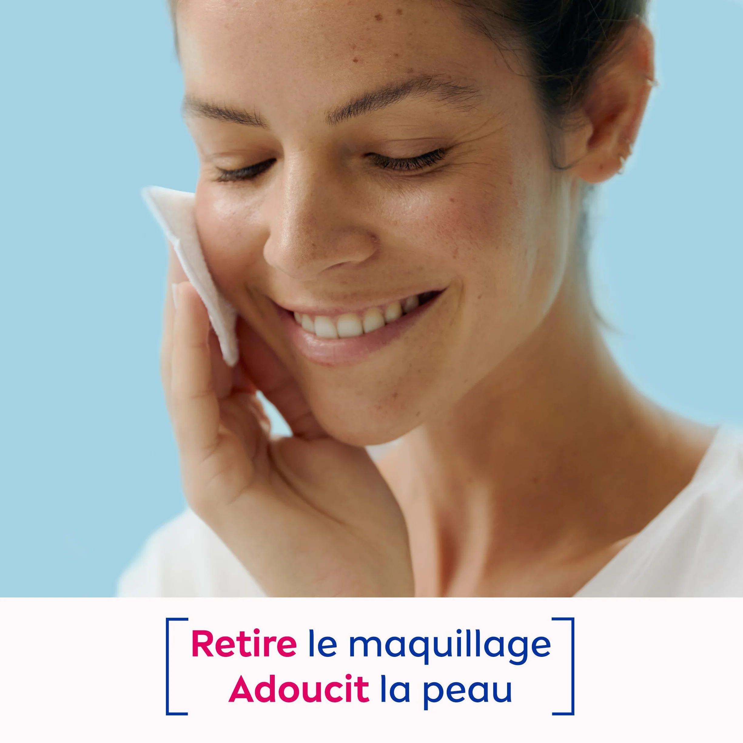 NIVEA Lait Démaquillant Visage Douceur Waterproof 200 ml Peaux Sèches & Sensibles