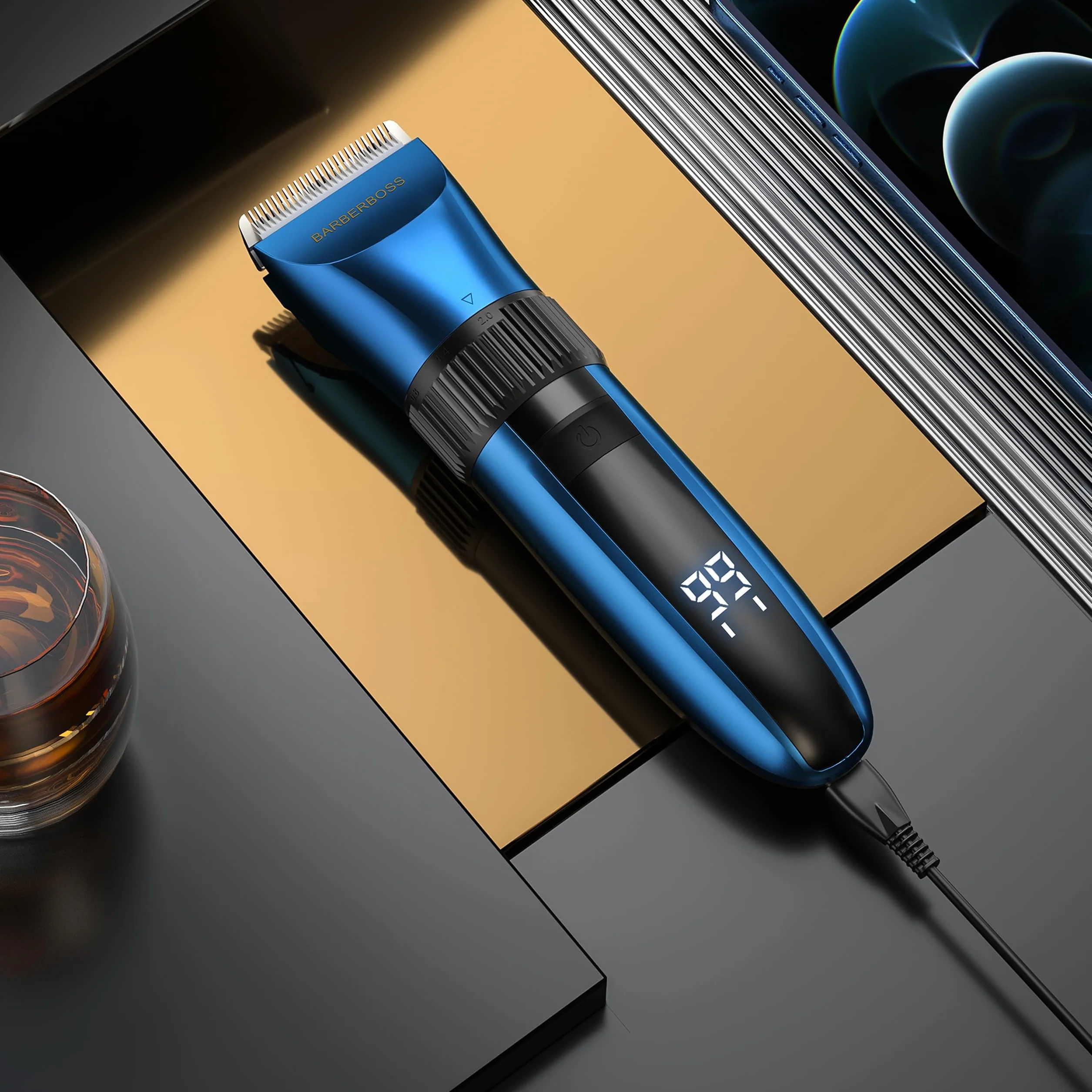BarberBoss Tondeuse à barbe et à cheveux sans fil étanche lames céramique écran LED charge rapide QR-2082