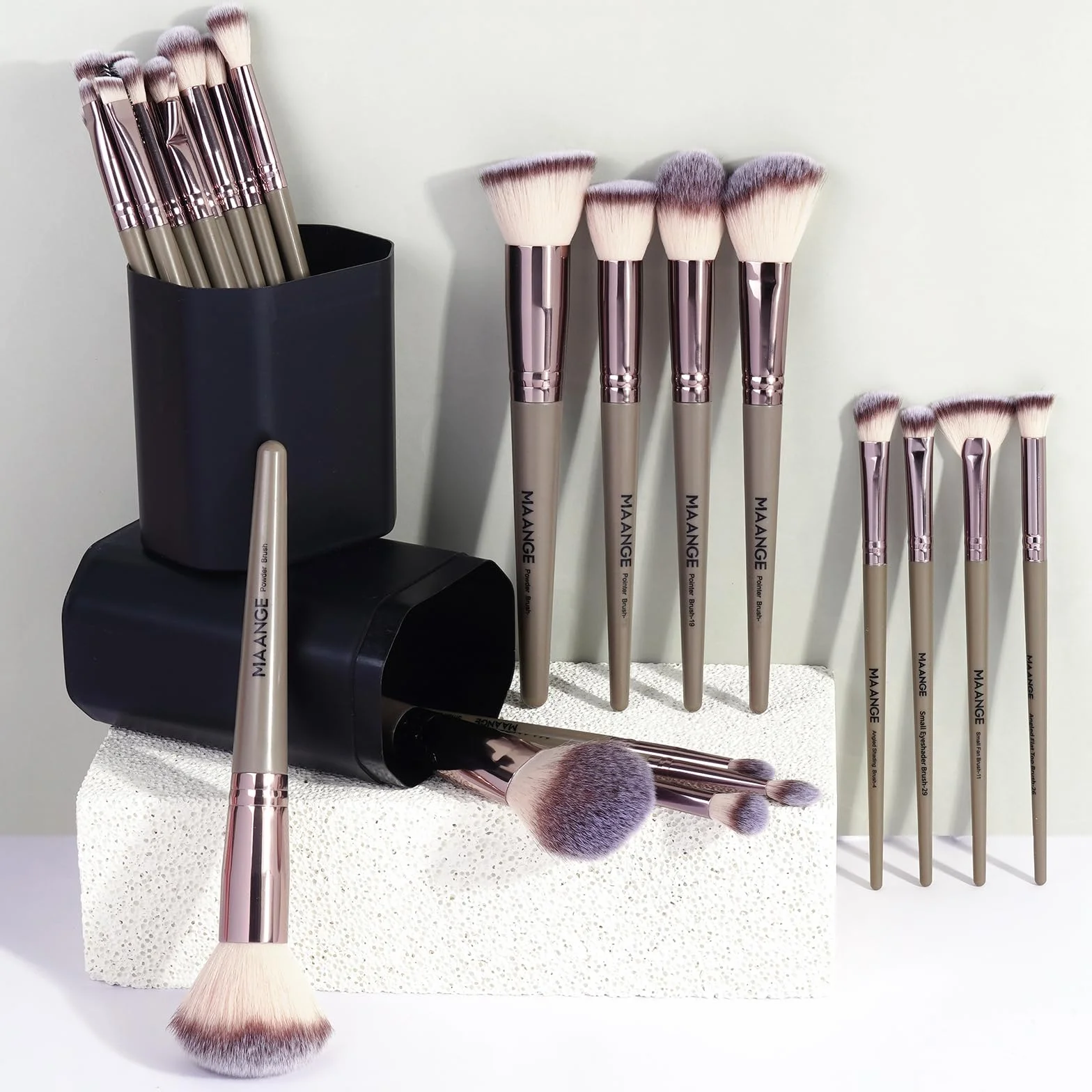 MAANGE Lot de 30 pinceaux de maquillage pour fond de teint, poudre et yeux