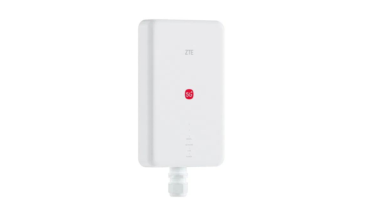 ZTE Routeur extérieur G51F, 5G, jusqu'à 4,29 Gbit/s, 2,5 GbE, IP65