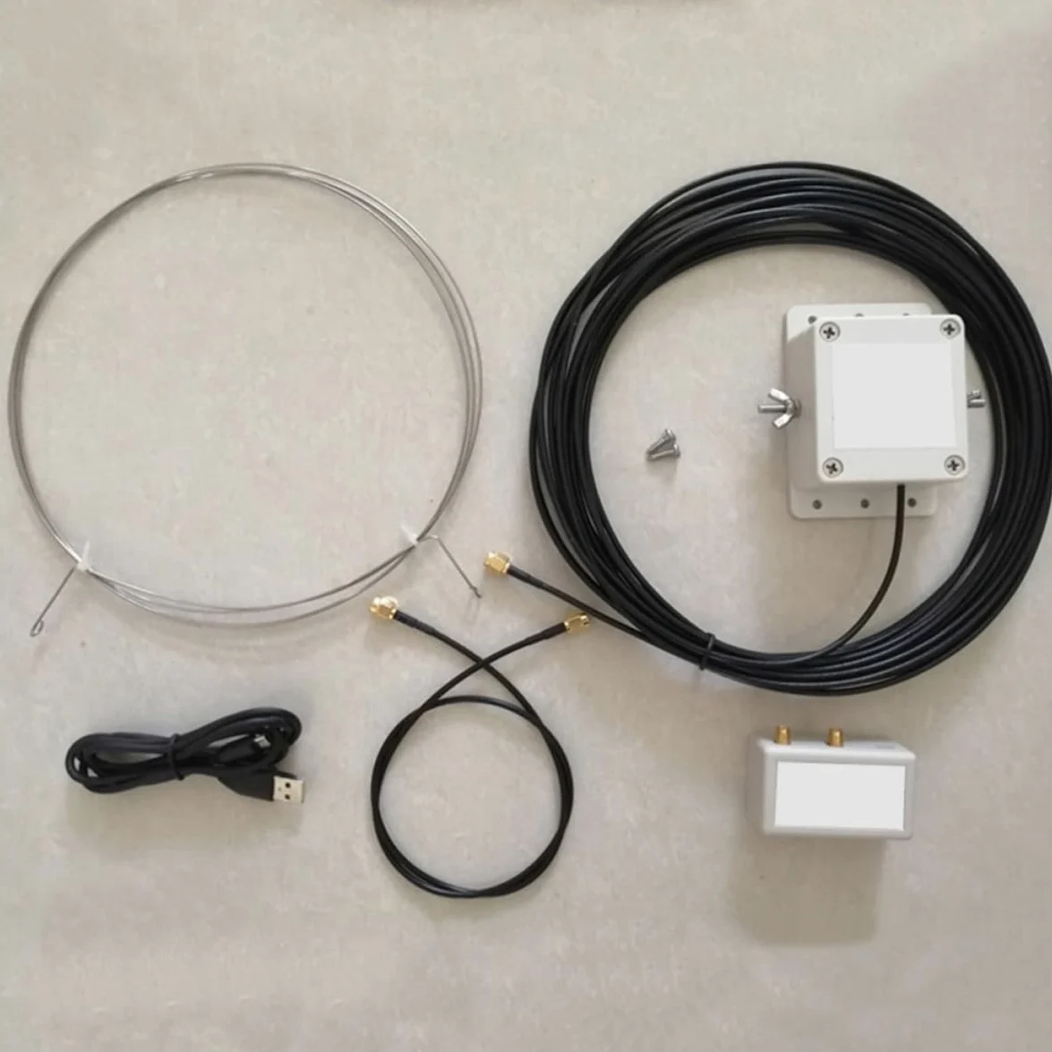 ABOOFAN Antenne en Plastique Annulaire à Ondes Moyennes Active Interférences Mla-30 et Alimentation Autonome pour Balcon et Toit
