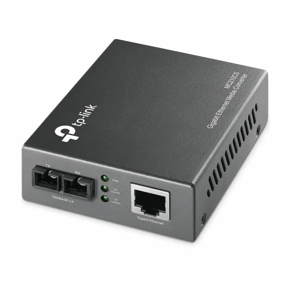 TP-Link Gigabit Single-Mode Media Converter, Complies with IEEE 802.3ab and IEEE 802.3z Extends Fiber Distance Up to 20 km (MC210CS)