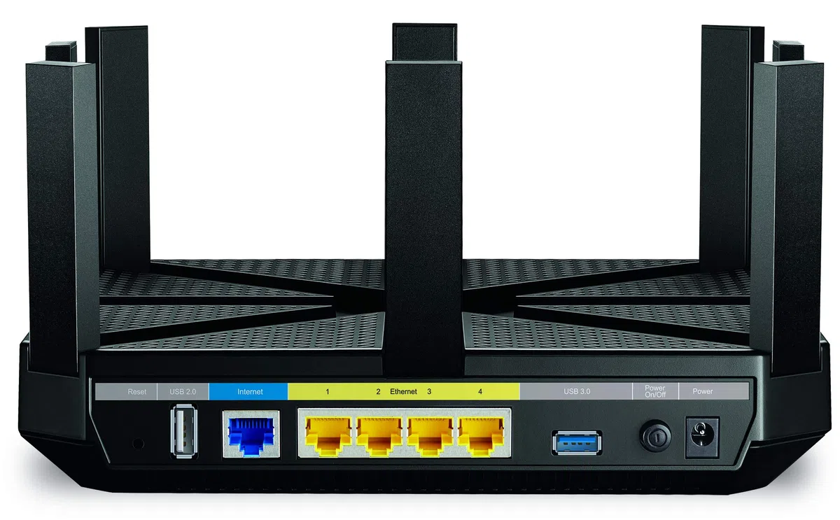 TP-Link Routeur 5400 Mbps Wi-FI Gigabit Tri-Bande: 1000 Mbps en 2.4 GHz, 2X 2167 Mbps en 5 GHz, 5 Ports Ethernet Gigabit, 1 Port USB 3.0 + 1 Port USB 2.0 (Archer C5400)