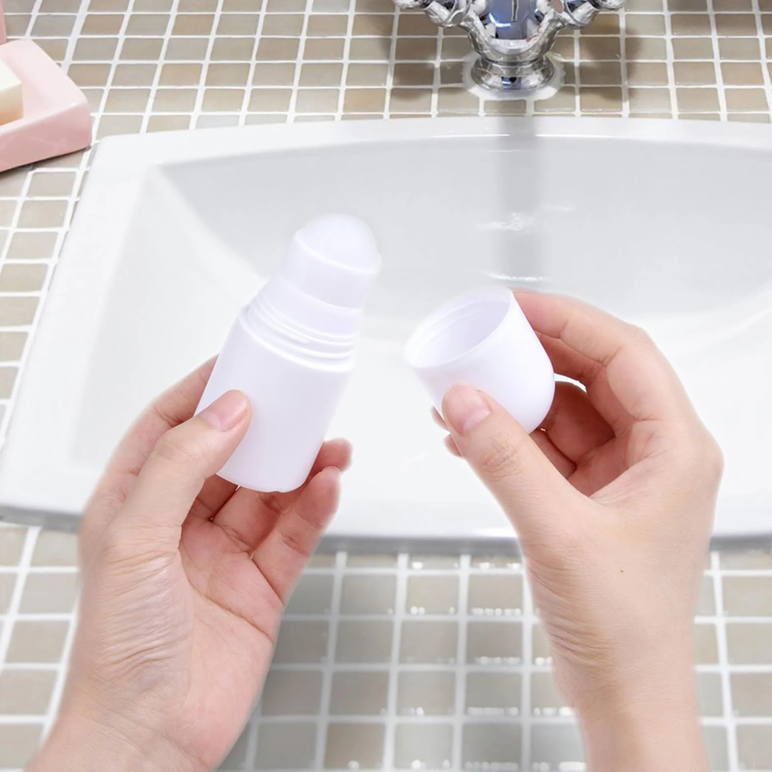 Bouteilles Vides Rouleau Rechargeable 50ML Plastique Roll-On Contenants Liquide