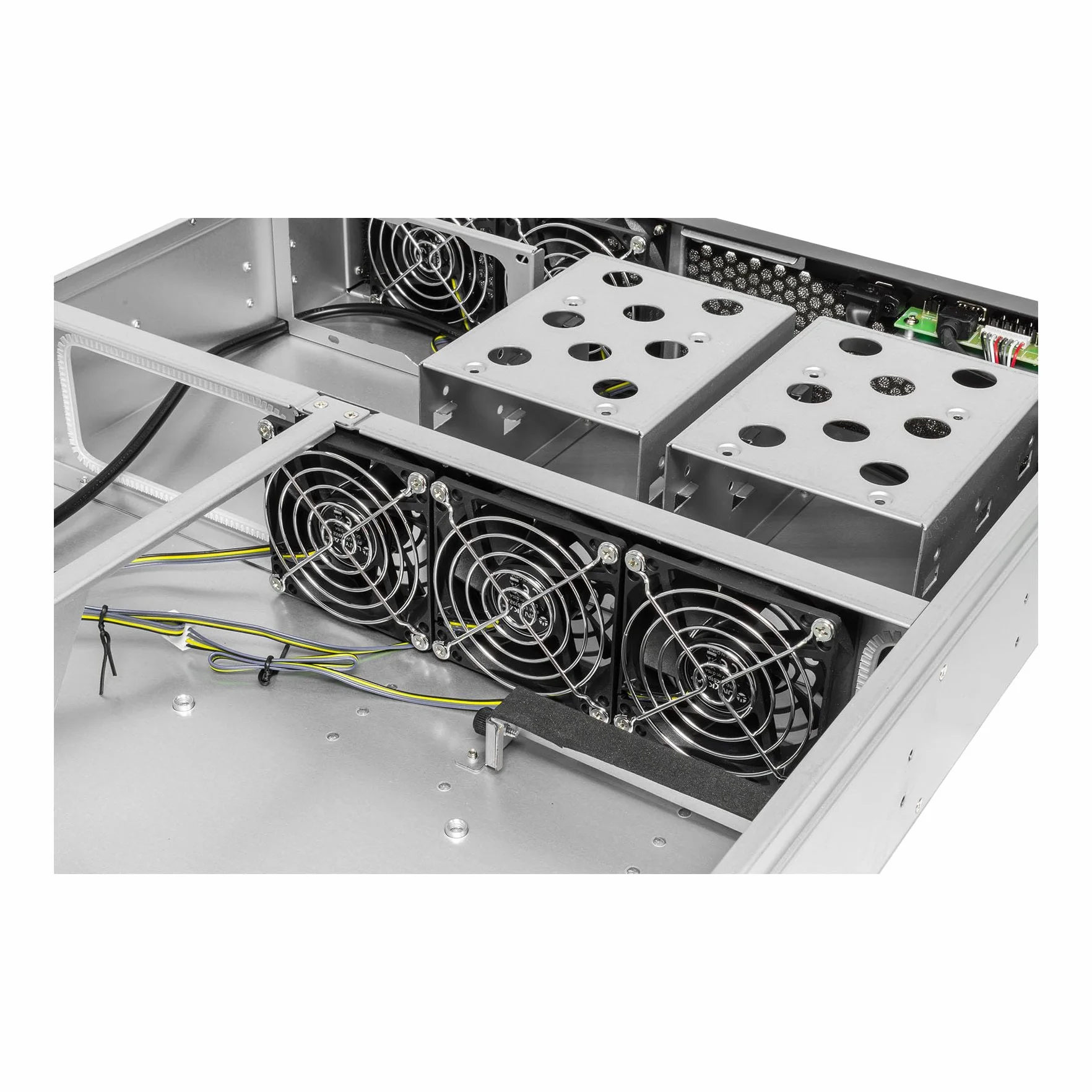Boîtier Rack 19" 2U 600 mm, ATX Unykach UK2130 - Châssis Serveur Professionnel, 6 Baies (4 x 3,5 + 2 x 2,5), USB-C 3.2, 5 Ventilateurs PWM Inclus, Compatible GPU Haut de Gamme