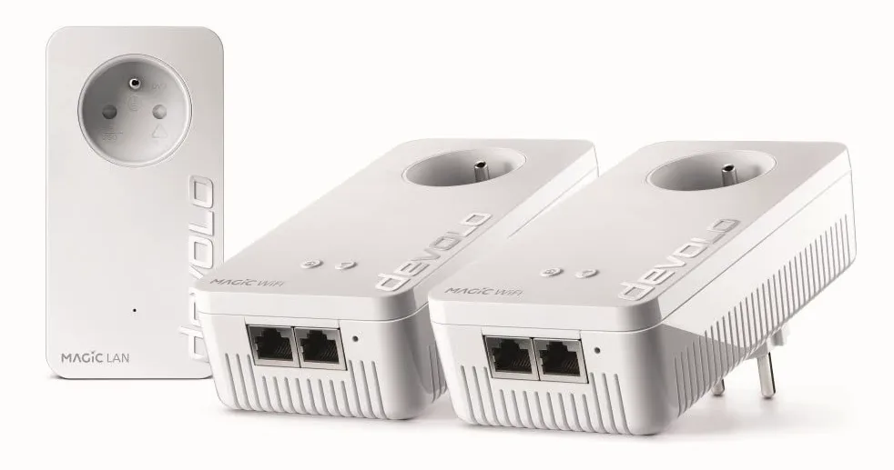 devolo Magic 2 WiFi 5 (AC) Multiroom Kit : 3X Adaptateurs CPL WiFi, Prise Gigogne & Magic 2 LAN Triple Adaptateur d'extension : 1x Adaptateur CPL, Prise Gigogne (2 400 Mbits, 3X Gigabit Ethernet)