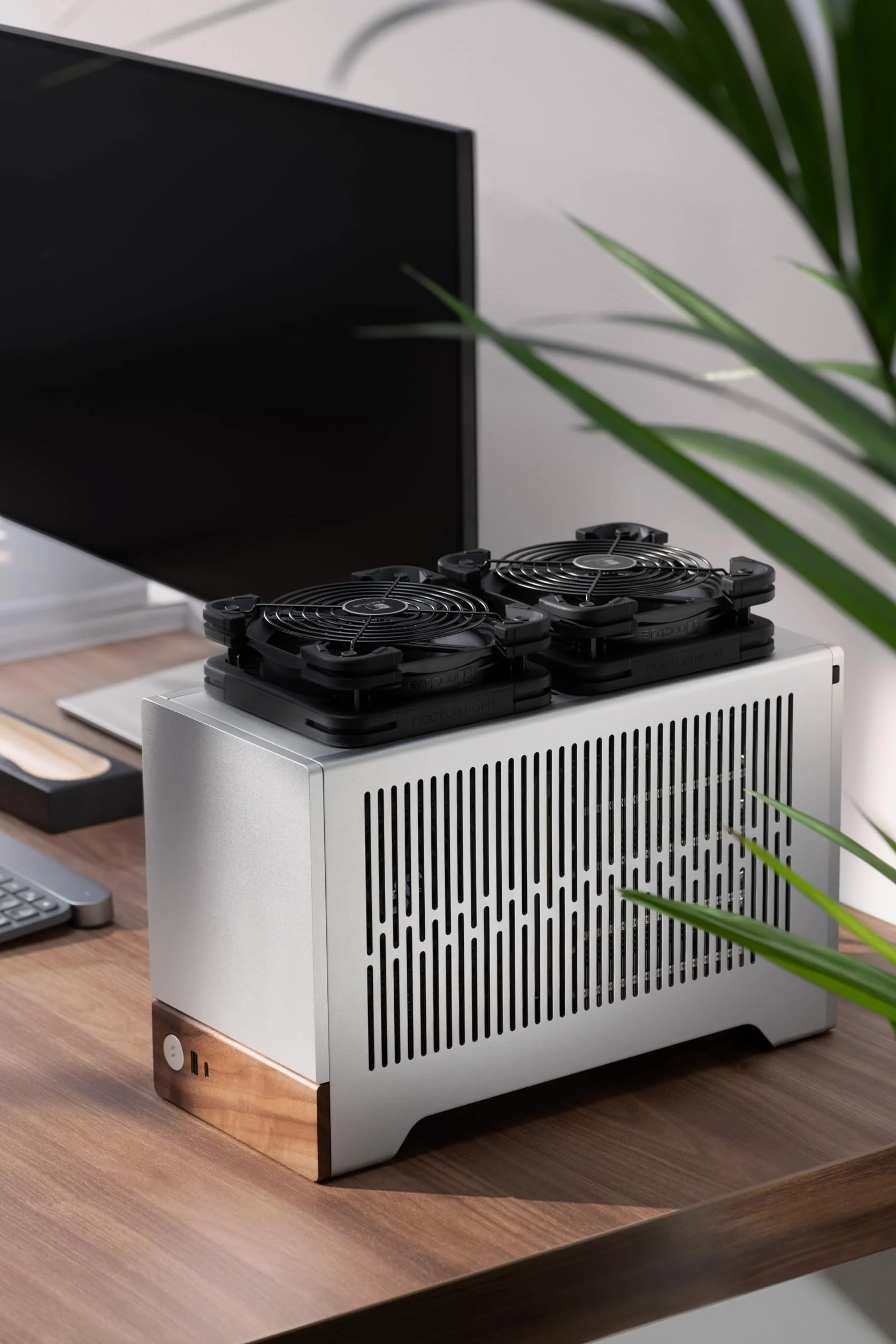 Noctua NV-FS2, Kit de Ventilation Multifonction pour le Refroidissement d’appareils, Doté du Célèbre Ventilateur NF-A12x25 120 mm, d’un Joint Anti-Vibration et de Silentblocs (Noir)