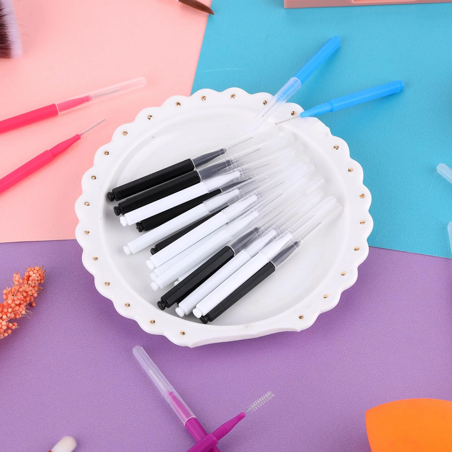 Lot de 50 micro-brosses à sourcils et cils - Peigne multifonction pour plastification et levage
