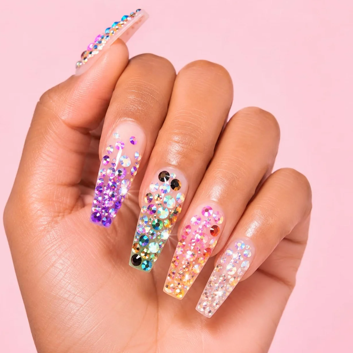 Strass pour ongles 3 mm 24 couleurs 19200 pcs kit DIY avec pince à épiler et stylo