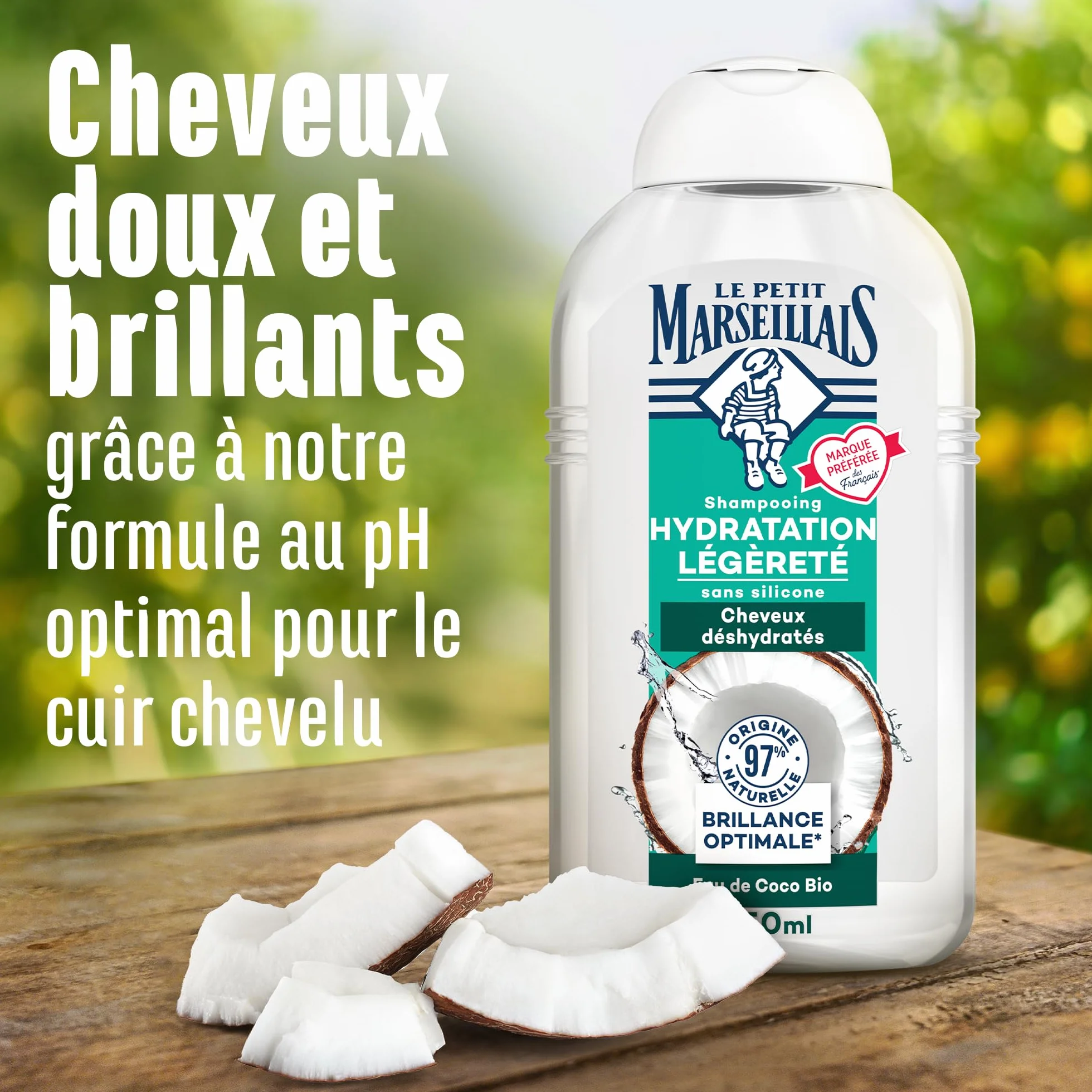Le Petit Marseillais Shampooing Hydratation Légèreté Eau de Coco Bio 250 ml Sans Silicone Cheveux Déshydratés