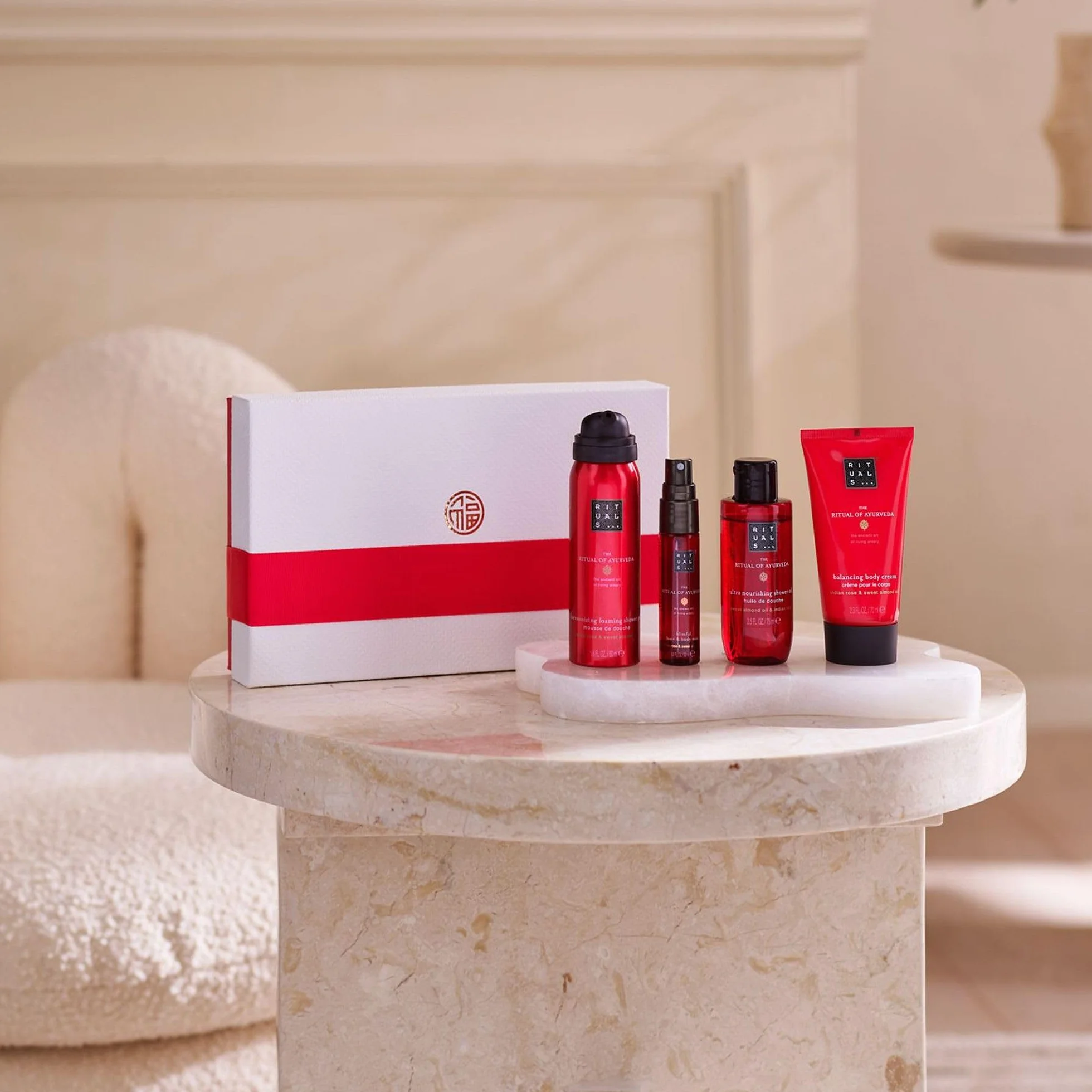 RITUALS Le Ritual of Ayurveda Coffret Cadeau Rose Indienne Huile d'amande Douce Parfum Équilibre