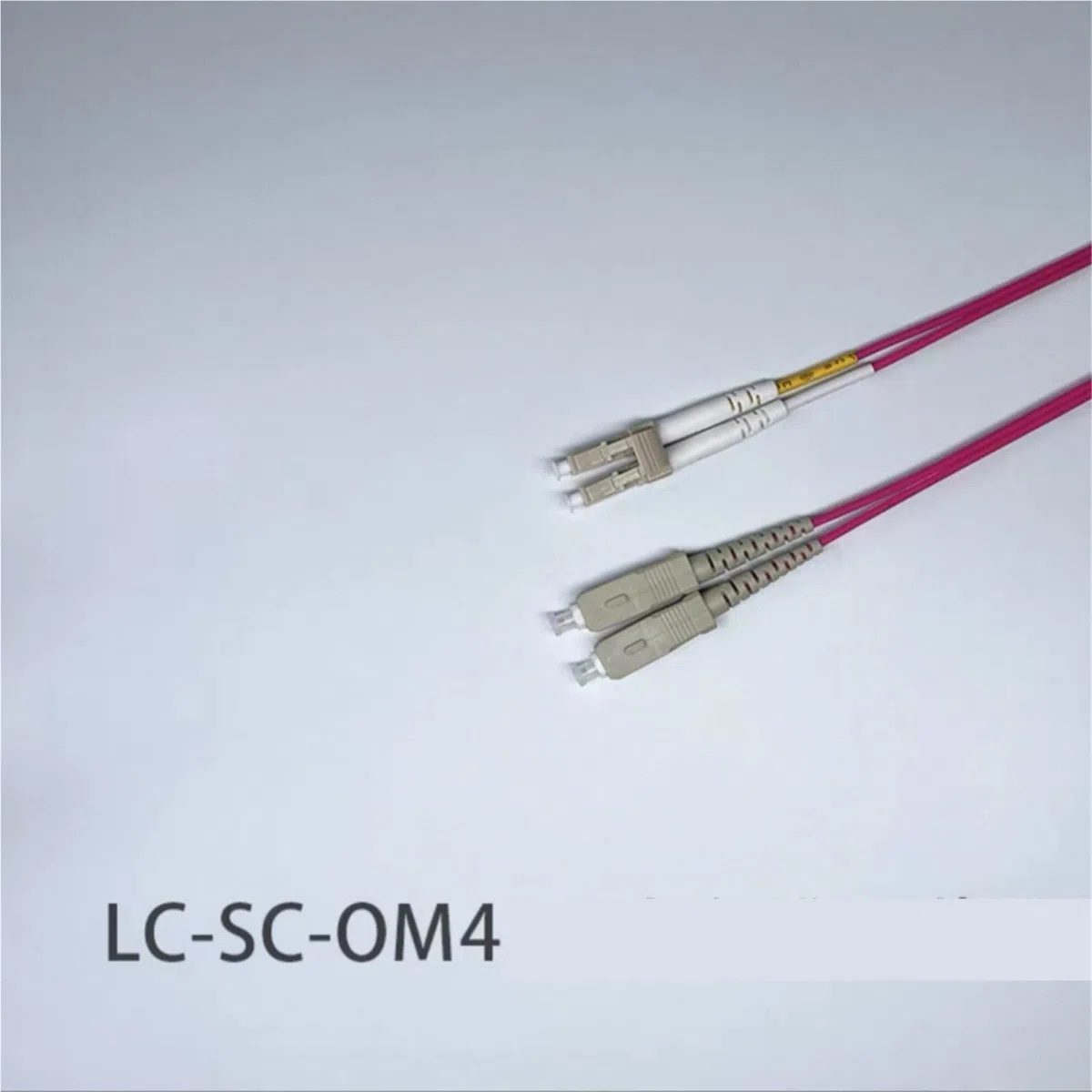 Câble de raccordement à fibre optique LC-SC OM4 Duplex, 1-100 m (60 m, 1 pièce, OM4)