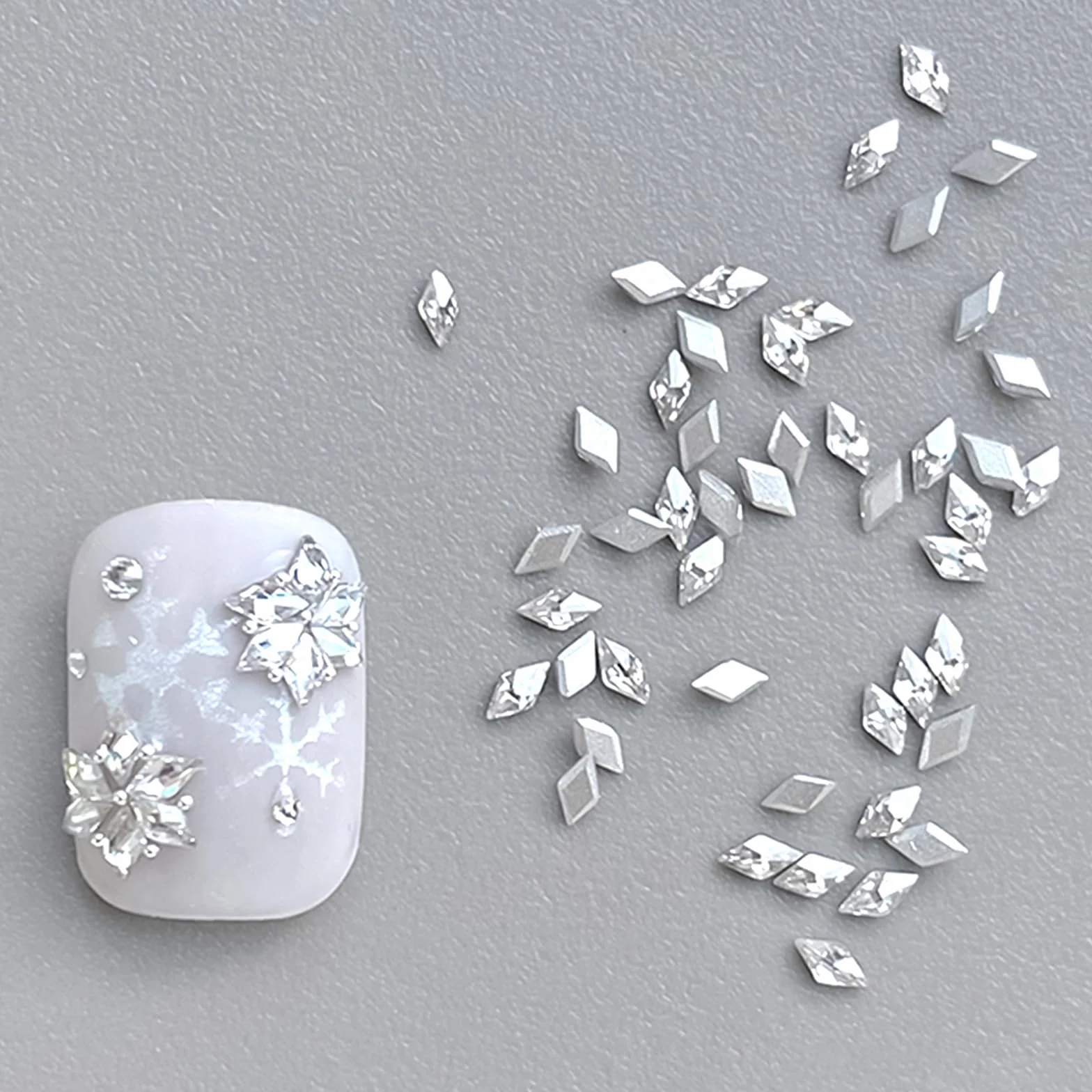 Strass 3D Ongles Nail Art - Cristal à Dos Plat 3mm, Rhinestones de Zircon Brillants pour Décoration