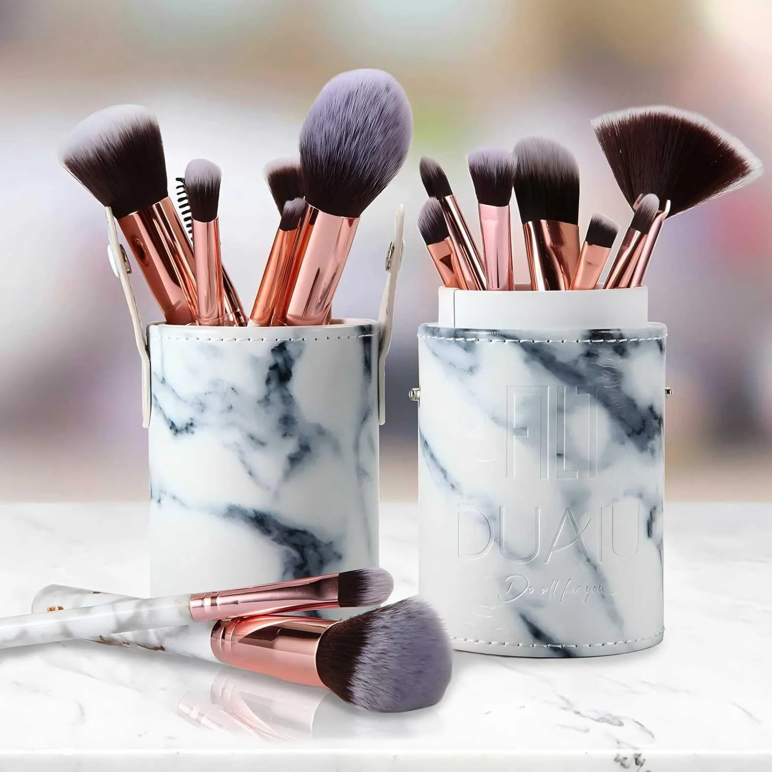 Pinceaux Maquillage Marbre Premium 16 PCS Kabuki Poudre Blush Contour Fond de Teint Correcteur