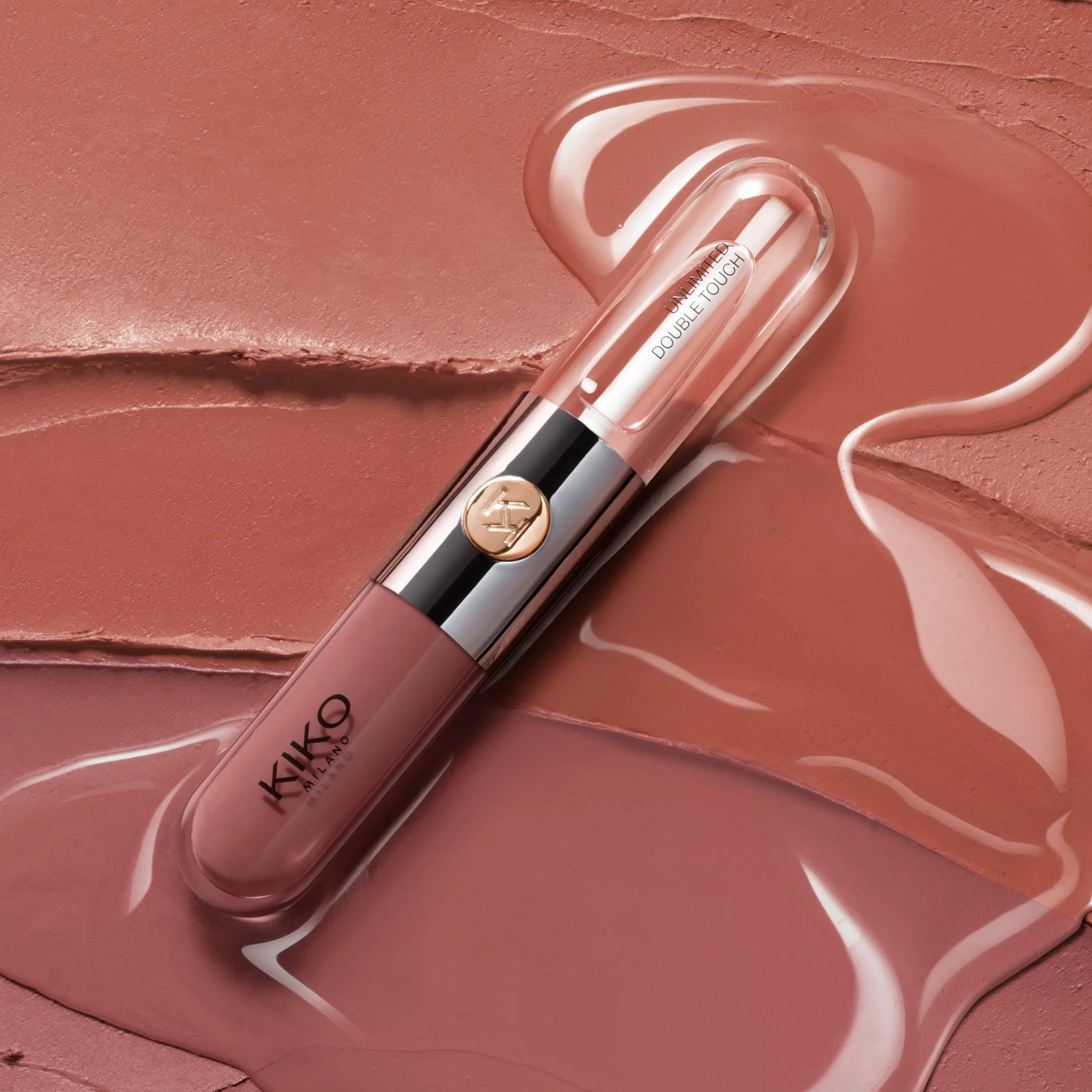 KIKO Milano Unlimited Double Touch 131 Rouge À Lèvres Liquide 2 Étapes Fini Lumineux Tenue 12 Heures Base Colorée Sans Transfert