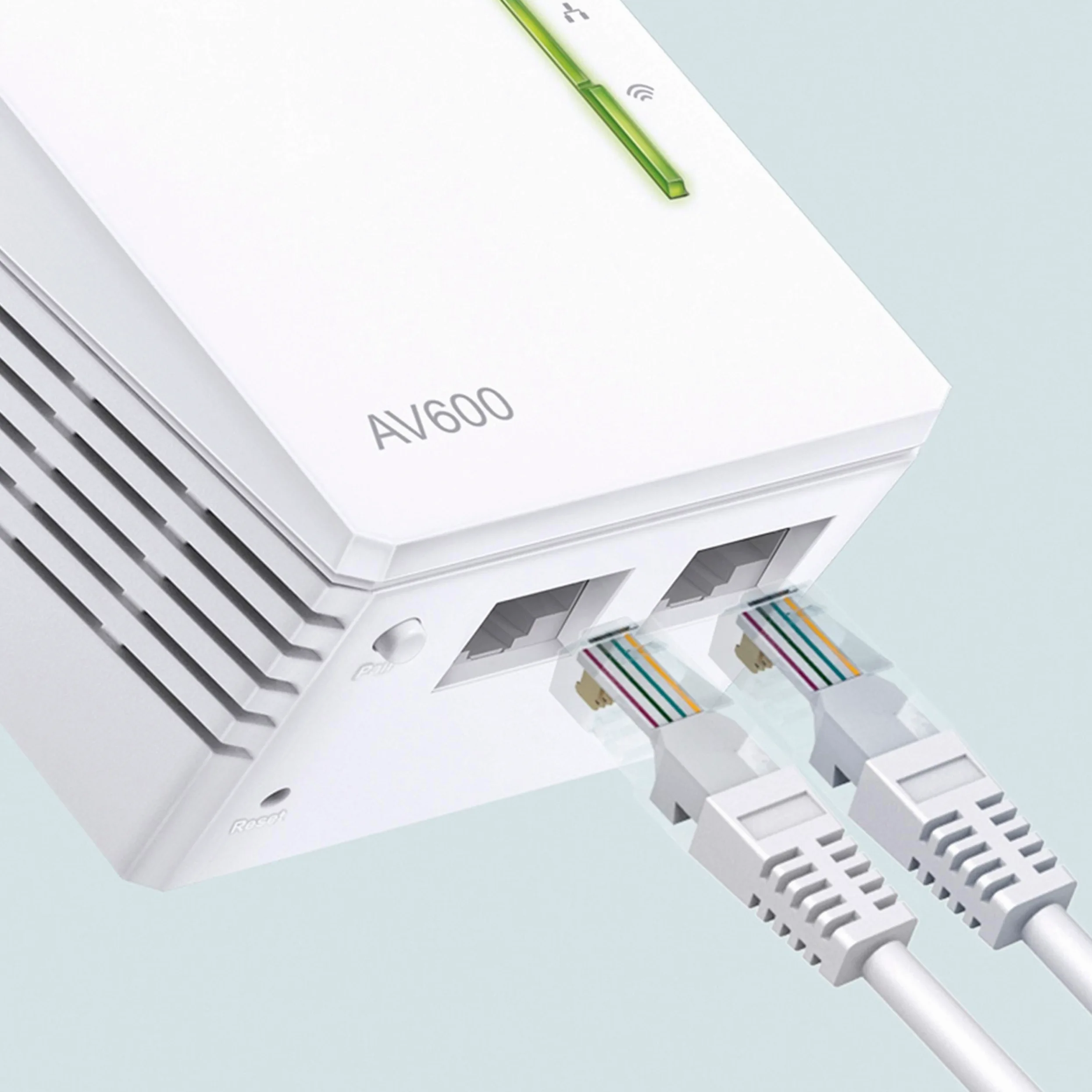 TP-Link CPL 600Mbps + CPL WiFi 300 Mbps avec Ports Ethernet, Prise CPL Kit de 2 & CPL 600 Mbps avec Prise Intégrée et Ports Ethernet, Prise CPL Kit de 2
