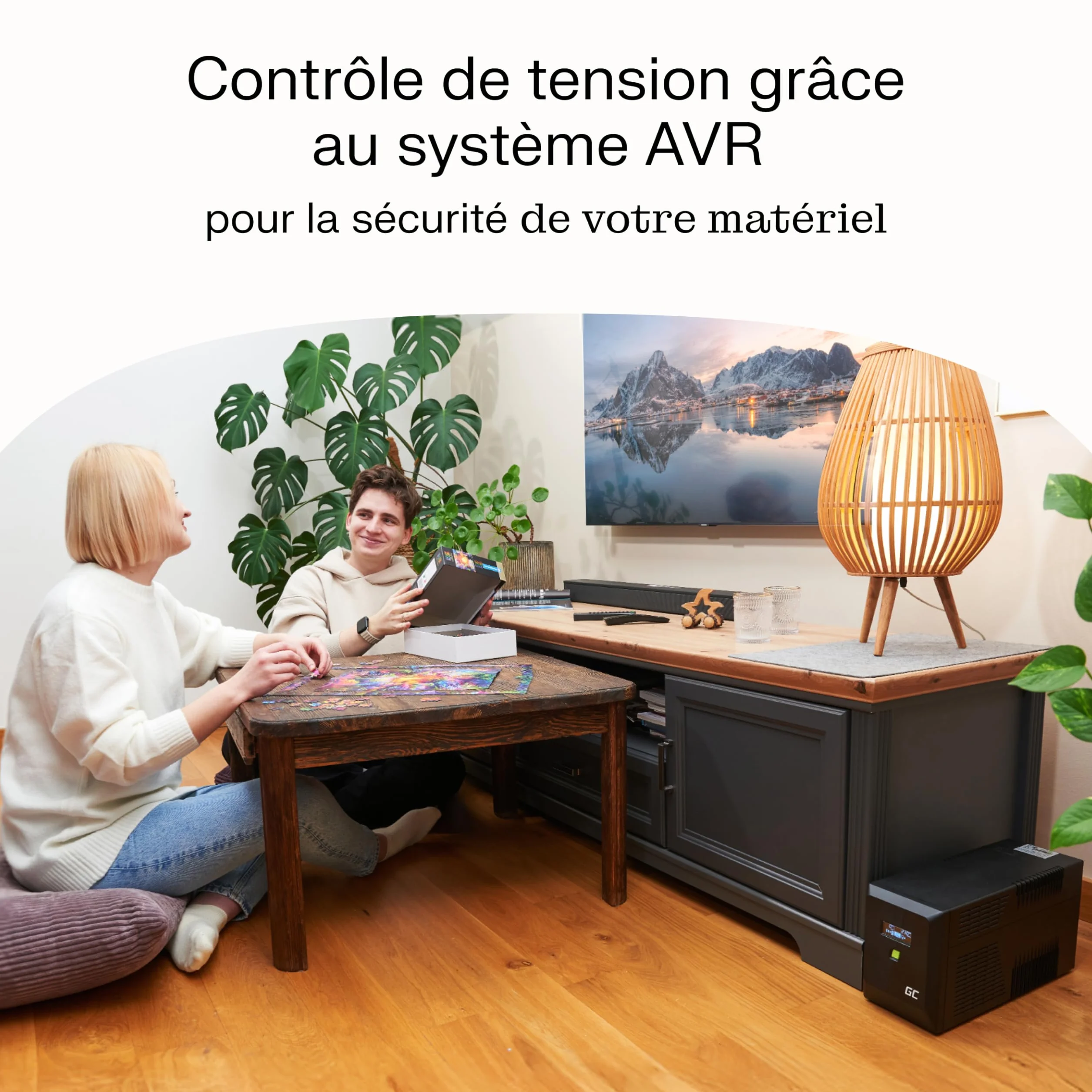 Greencell UPS 2000 VA 1200 W PowerProof avec Écran LCD – Onde Sinusoïdale Modifiée, Protection de Courant pour Appareils