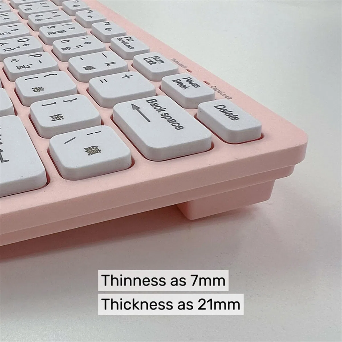 Tosuny Clavier et Souris sans Fil Coréen, 78 Touches, Clavier Fin 2,4 GHz avec Inclinaison Ergonomique et Design Anti-éclaboussures, sans Fil pour PC Portable, Haut-parleurs