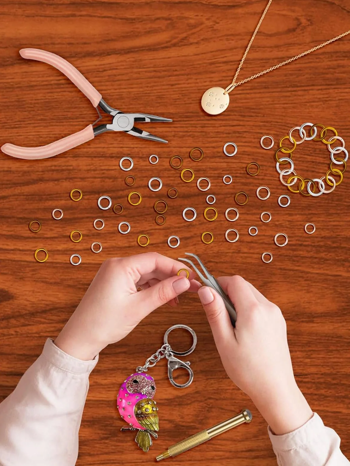 EBANKU 1014Pcs Nail Art Dangle Charms Piercing Tool Hand Drill, 6 tailles Open Jump Rings pour la fabrication de bijoux avec Jump Ring Opener, pinces et pinces