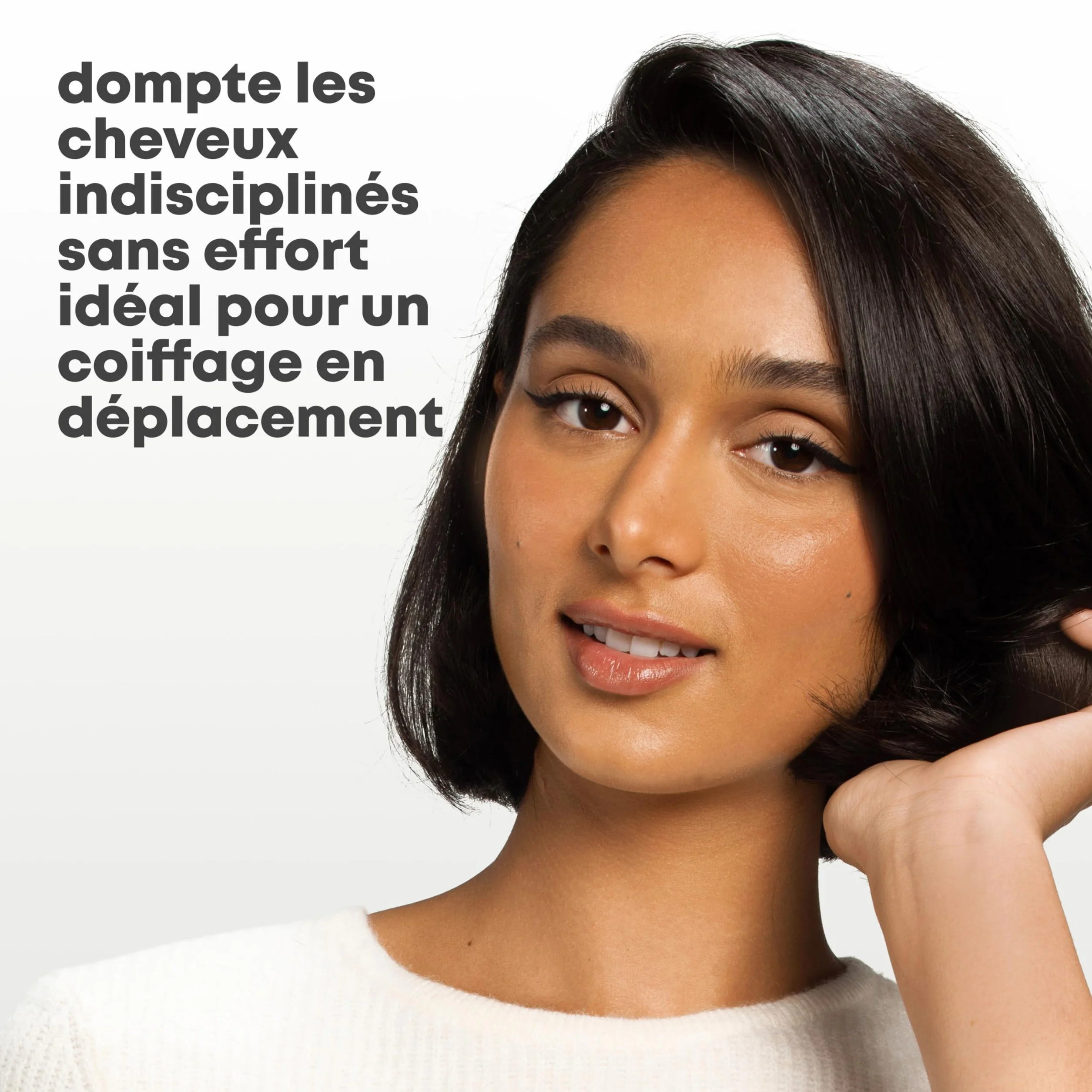 REVAMP Straight & Go Brosse Lissante Sans Fil – Mini Lisseur Ionique avec Dents en Céramique, Recharge USB-C, 60 min d'Autonomie