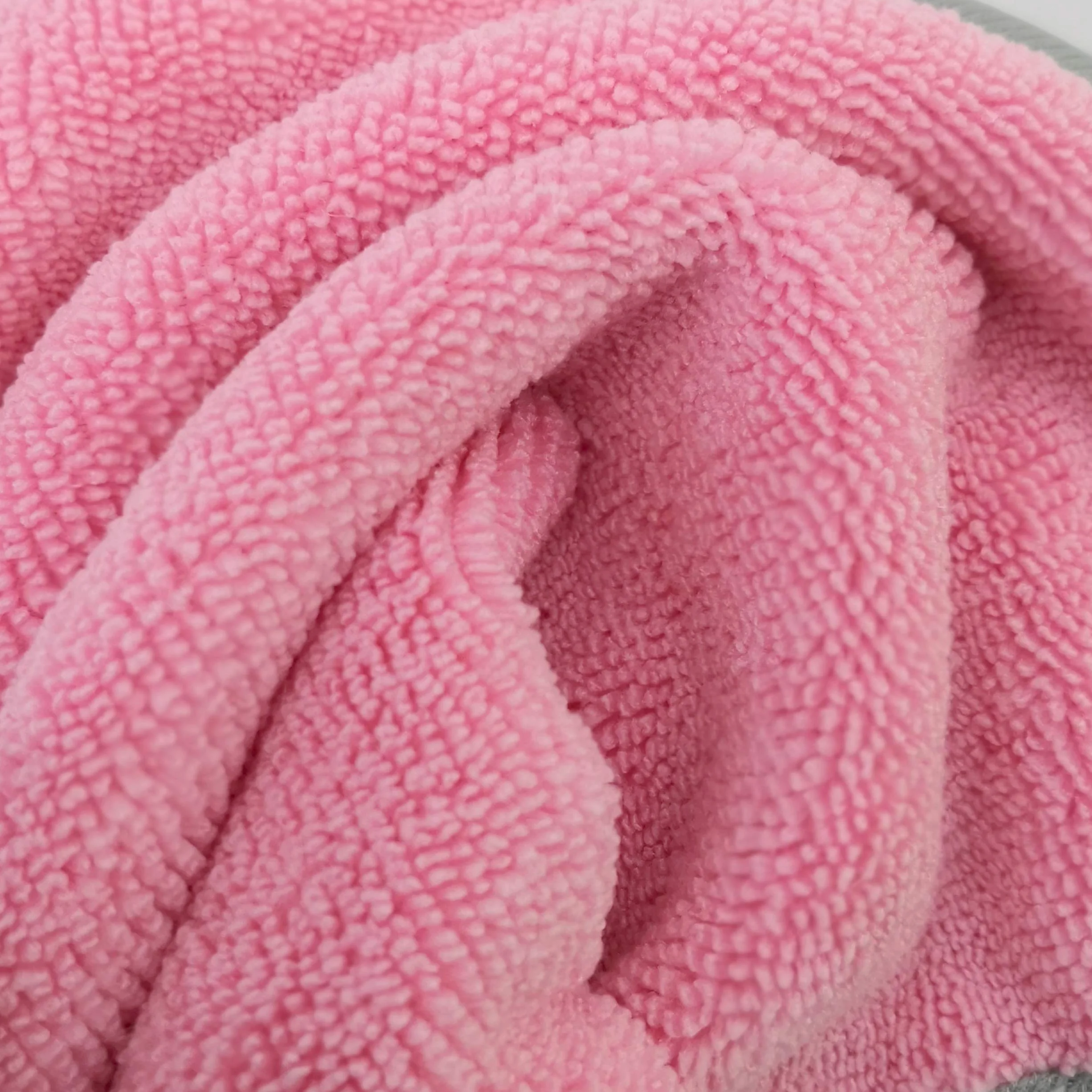 Serviettes démaquillantes microfibres 20x20 cm hypoallergéniques rose blanc Polyte