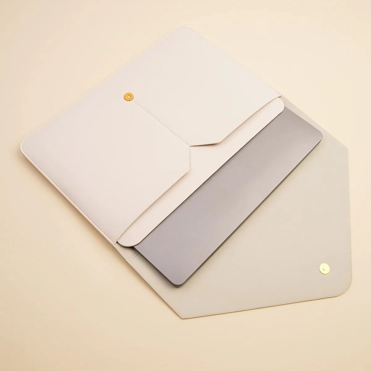 Pochette pour Ordinateur Portable 13" Compatible avec MacBook Air 13/MacBook Pro 13/Dell XPS 13, avec Petite Pochette, Tapis de Souris et Organisateur de Cordons, Blanc