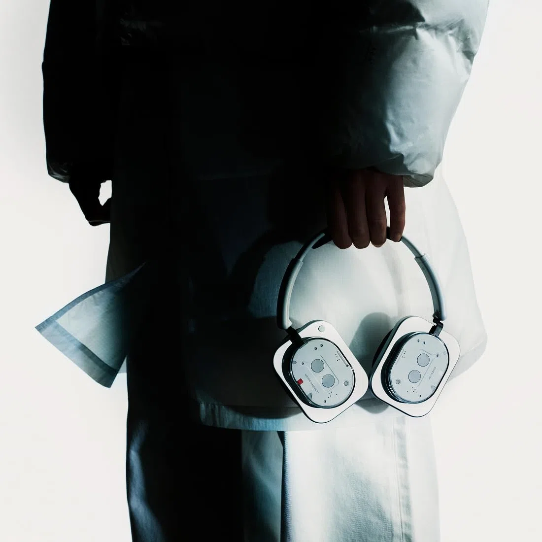 Nothing Headphone (1) Casque Circum-Aural sans Fil avec Réduction Active du Bruit, 80h Autonomie, Hi-Res, Audio Spatial, Résistant à l’Eau – Blanc