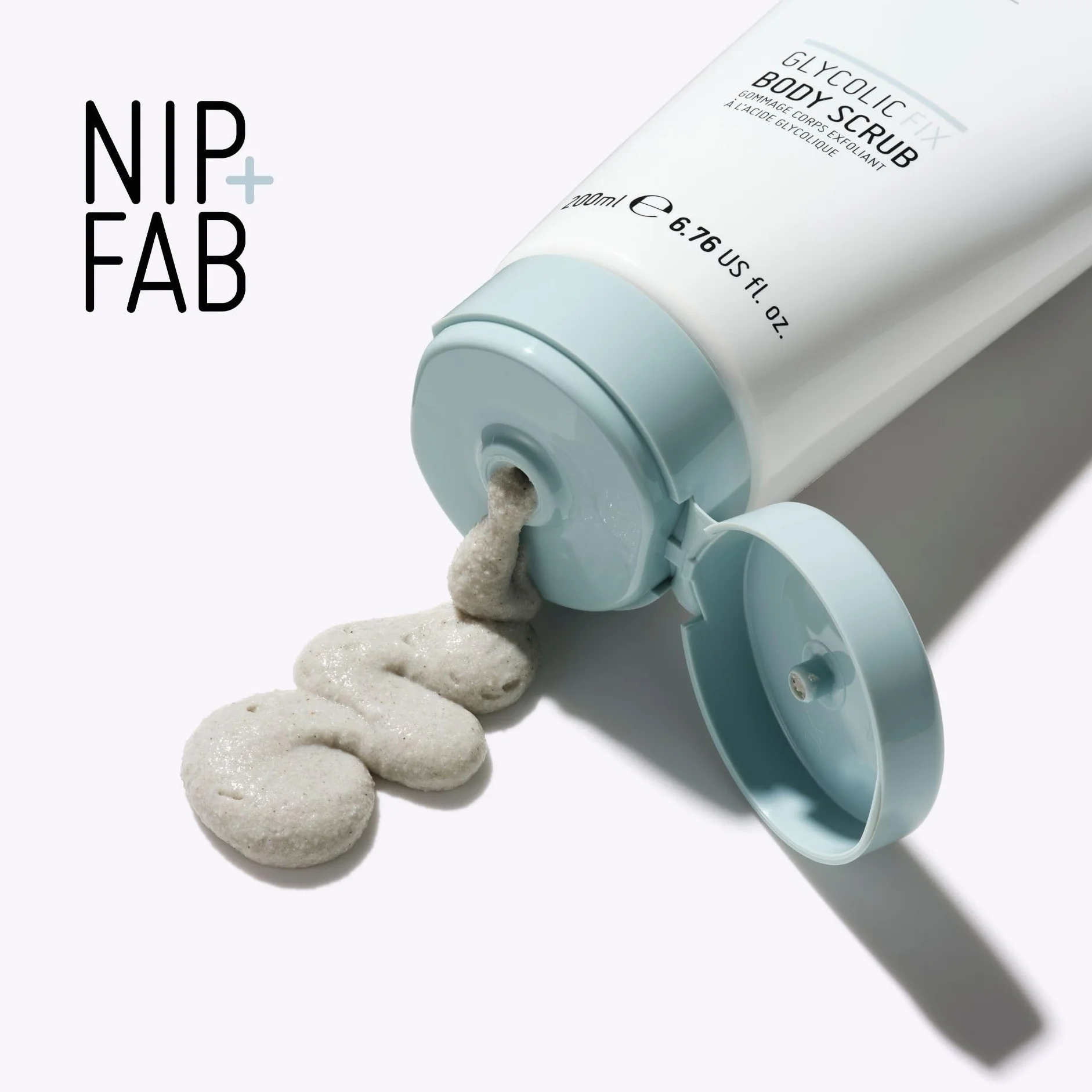 Nip+Fab Gommage Corporel Glycolic Fix Exfoliant Doux, Perles de Beurre de Karité et de Ricin Blanc, 200 ml