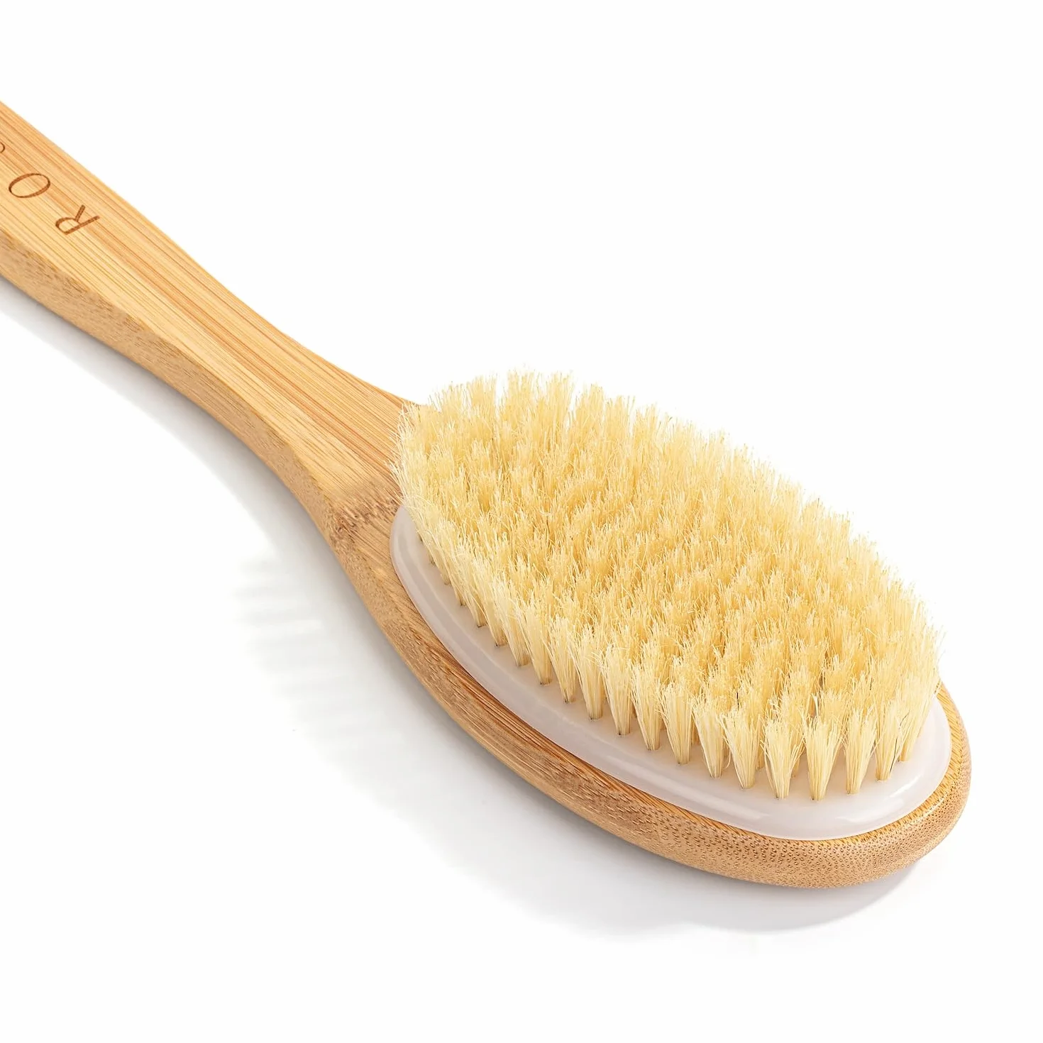 Brosse de douche manche long poils naturels exfoliation peau éclat