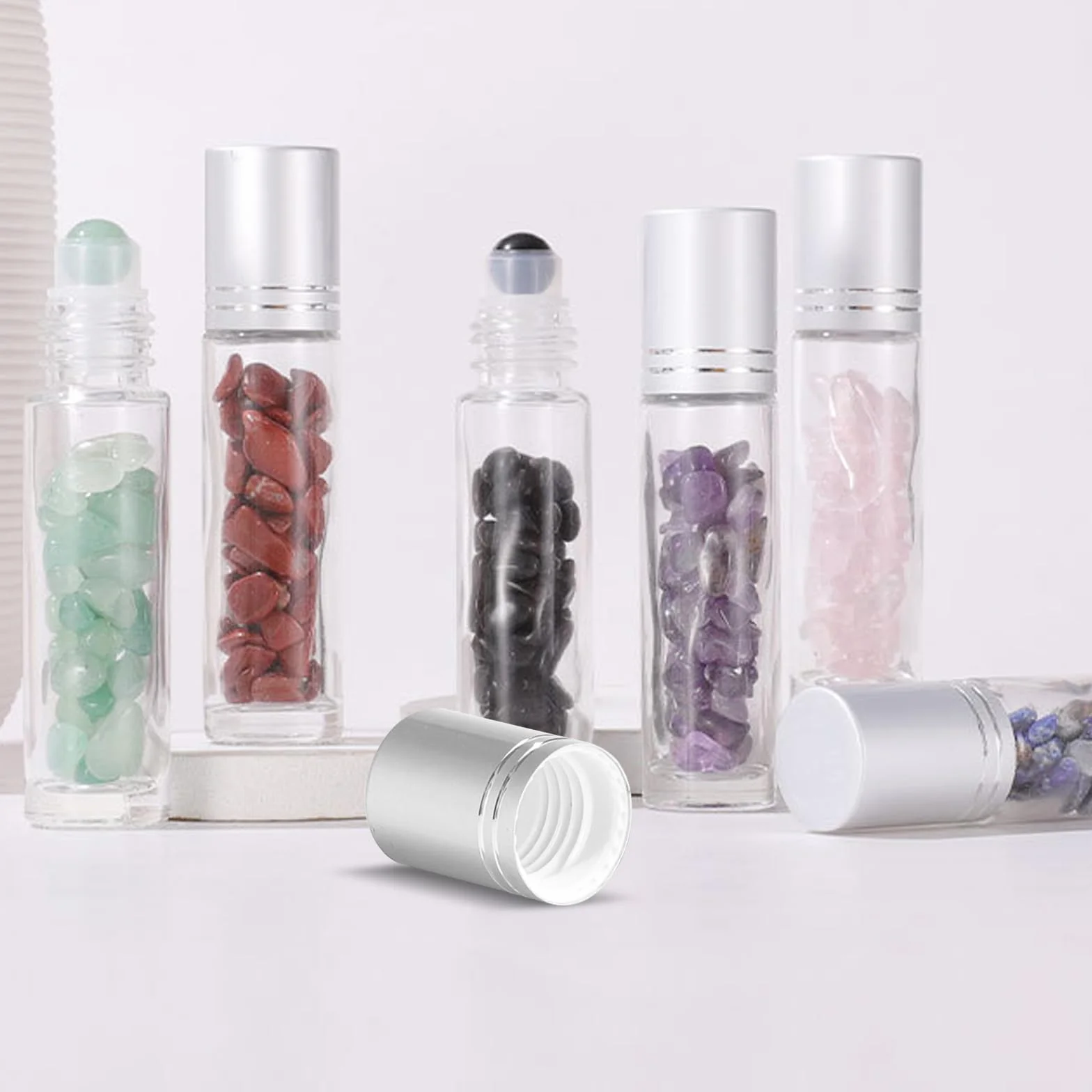Lot de 10 bouteilles en verre roll on 10 ml pour huiles essentielles rechargeables avec pierres précieuses naturelles