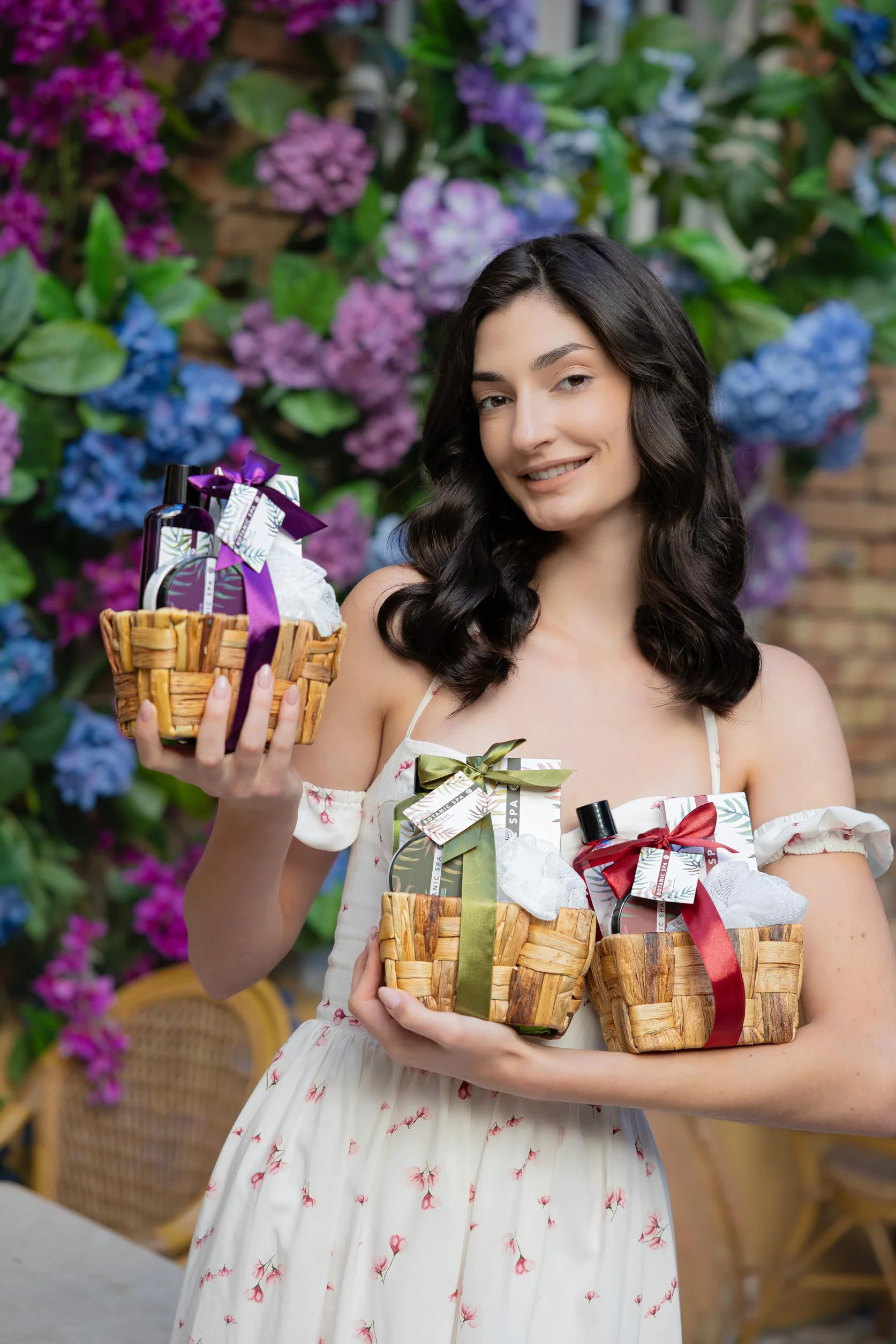 Accentra Set de bain femme Botanic SPA corbeille Kit soins 4 pcs gel douche sel de bain lotion corps éponge maillée
