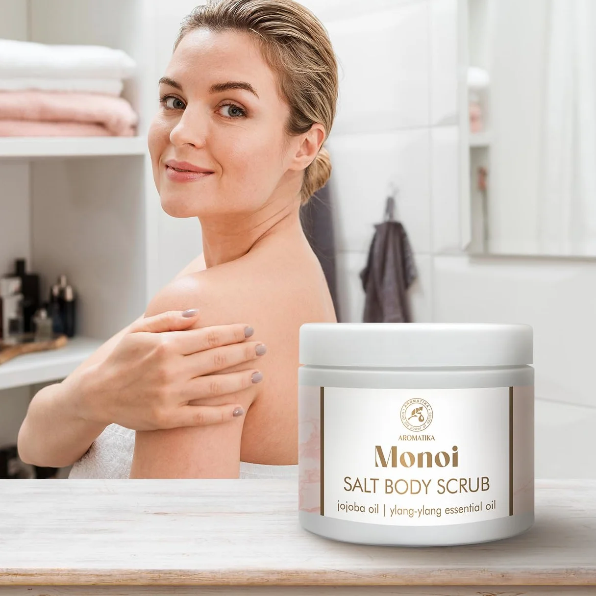 Gommage Corporel Monoi 500 g - Gommage au Sel à Huile de Jojoba et Ylang-Ylang - Hydratant Corps