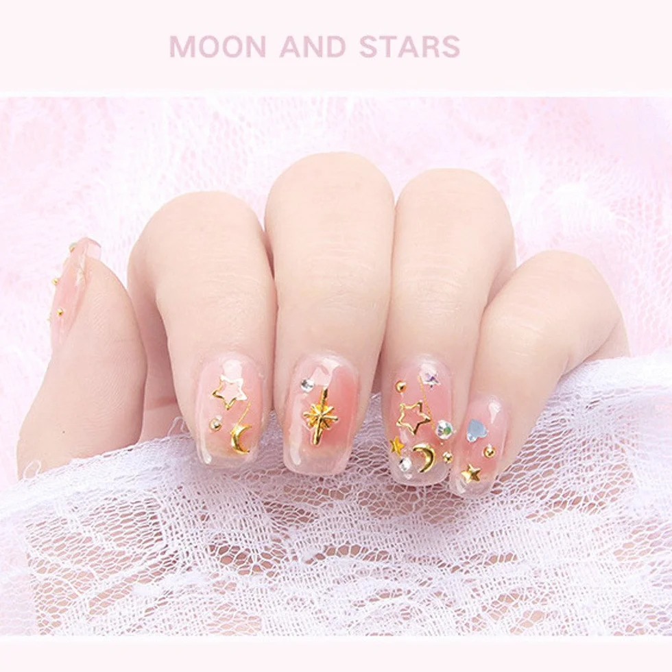 Breloques pour Ongles Dorées Mélangées - Strass Étincelants, Paillettes, Stud Rivets - Accessoires Beauté Ongles