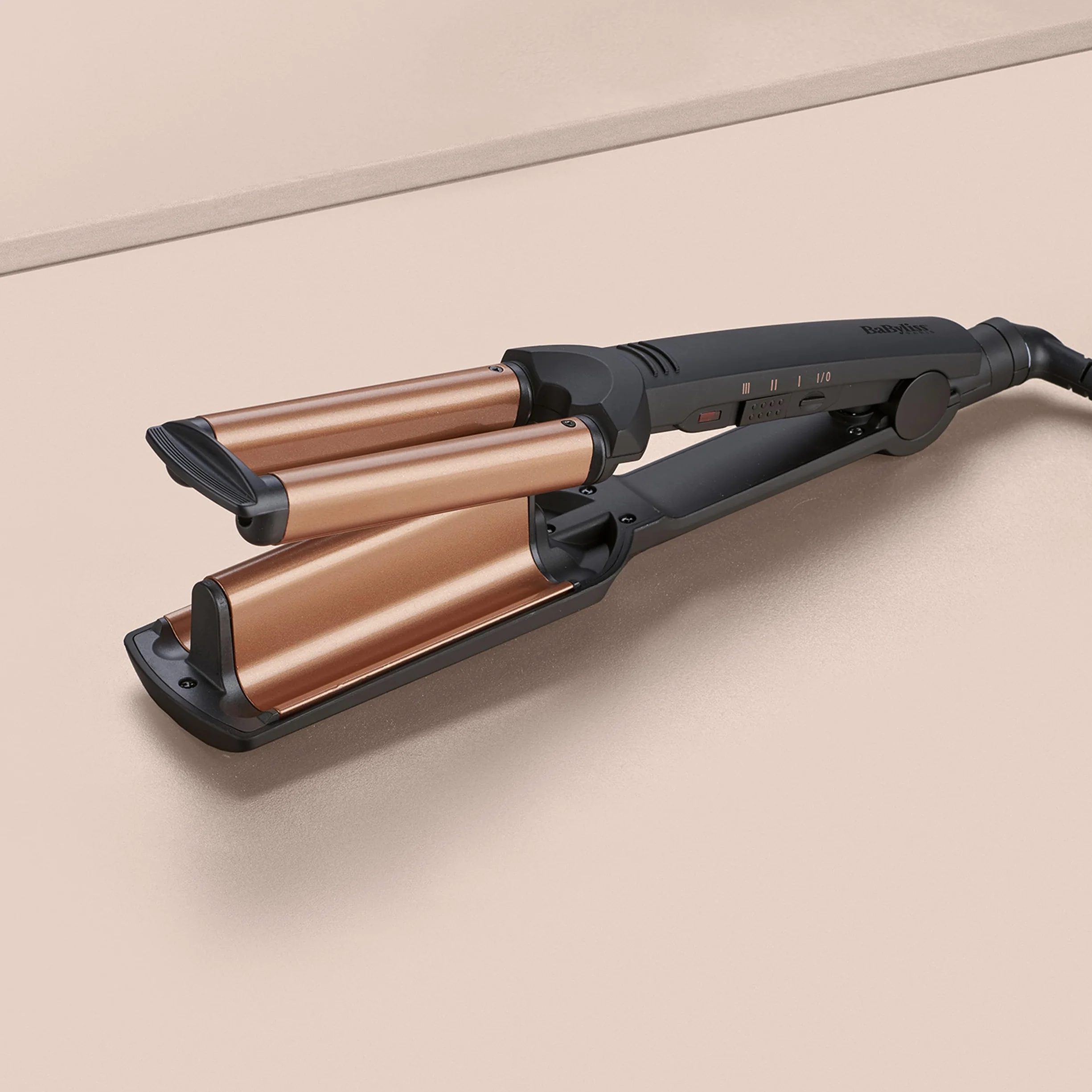 BaByliss Deep Waves W2447E Cylindre céramique 3 températures 160-200°C Ondulations sans frisottis Noir Doré