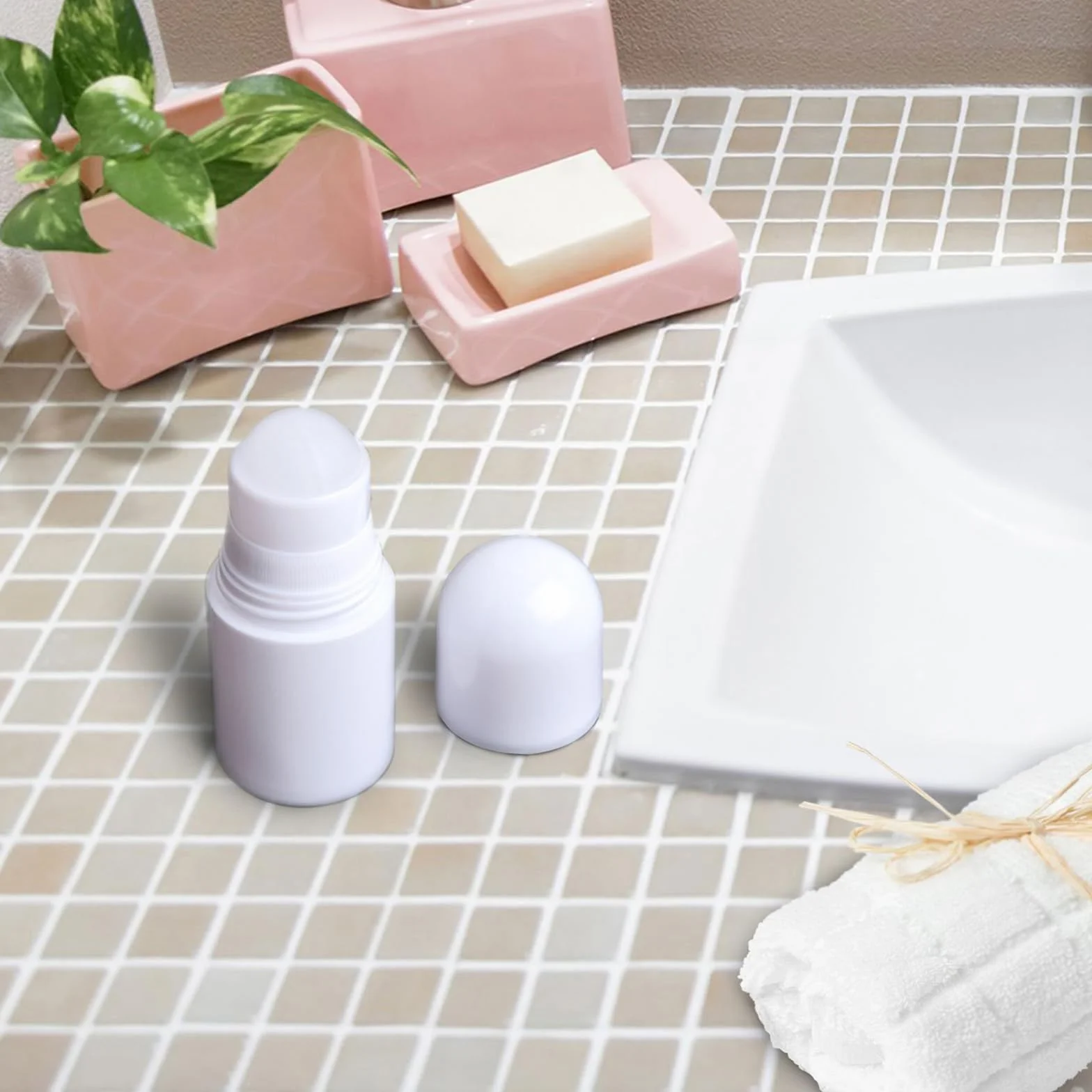 Bouteilles Vides Rouleau Rechargeable 50ML Plastique Roll-On Contenants Liquide