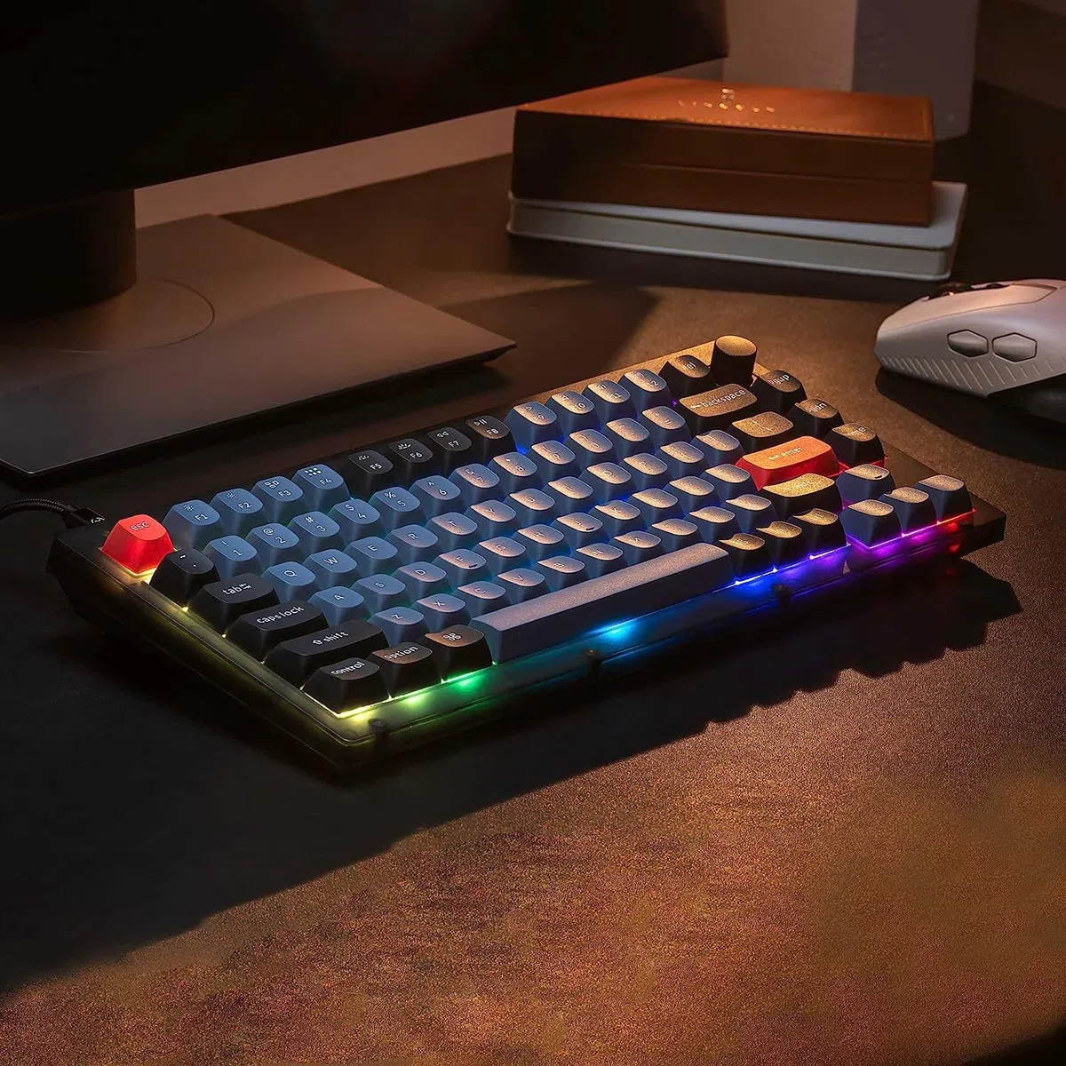 Keychron V1 ISO-FR-Layout Clavier mécanique Filaire Custom Knob Version, 75% Layout QMK/Via Programmable, K Pro Red Switch remplaçable à Chaud, pour Mac Windows Linux (Frosted Black)