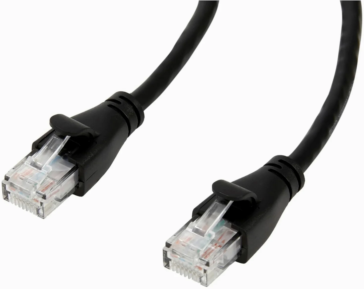 NETGEAR PLP2000-100FRS Pack de 2 Prises CPL 2000 Mbps avec Prise filtrée et 2 Ports Ethernet & Amazon Basics Câble réseau Ethernet RJ45 catégorie 6-1,5 m