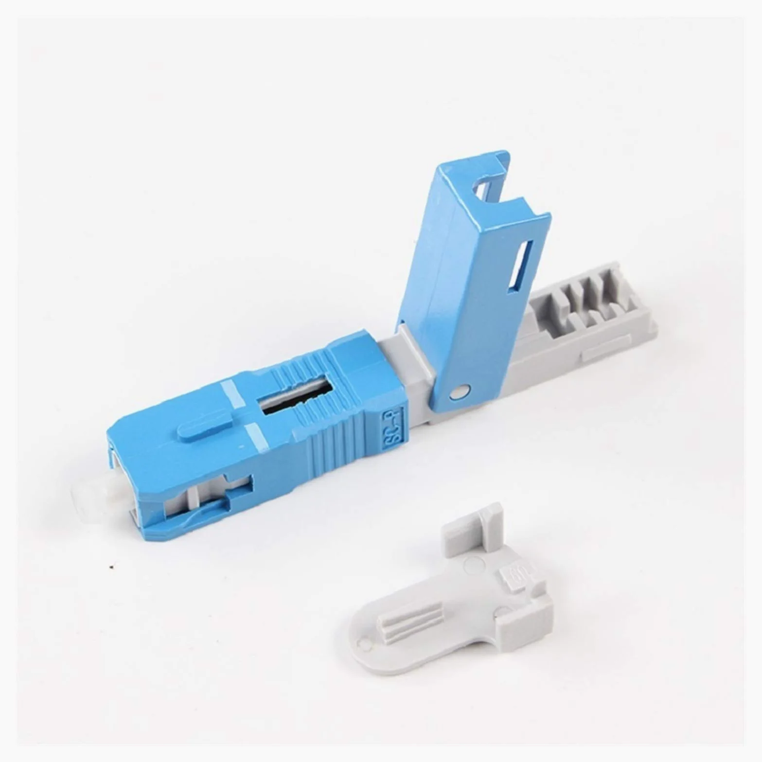 Adaptateur à Fibre Optique 100pcs FTTH SC Connecteur Rapide SC Fibre SC FTTH Connecteur Rapide Fibre Optique Embedded-SC connecteur