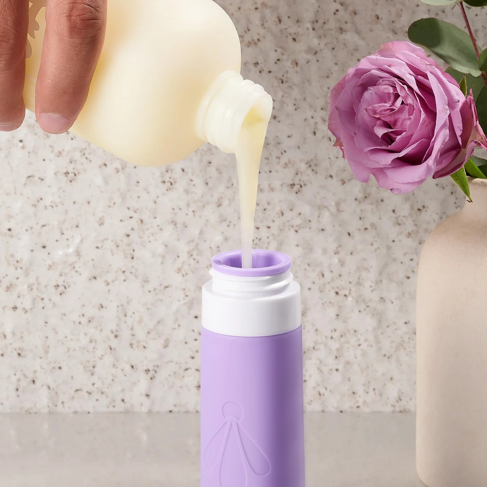 INSFIT Flacon Voyage 17 Pièces en Silicone, Contenant Réutilisable 90ml 60ml, Kit Avion Sans BPA, Trousse de Toilette pour Shampooing