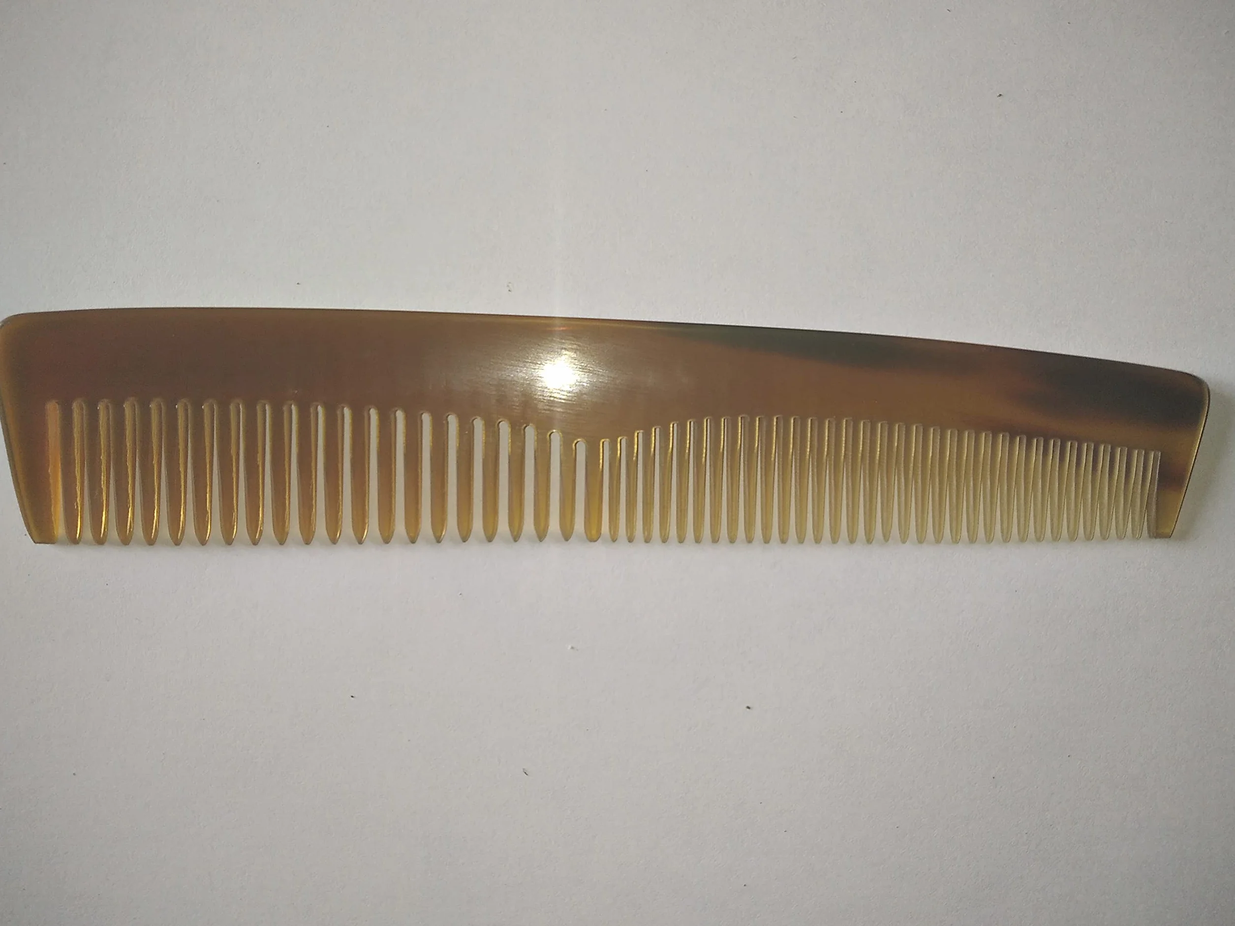 Peigne Démêloir en Corne Naturelle 16 cm
