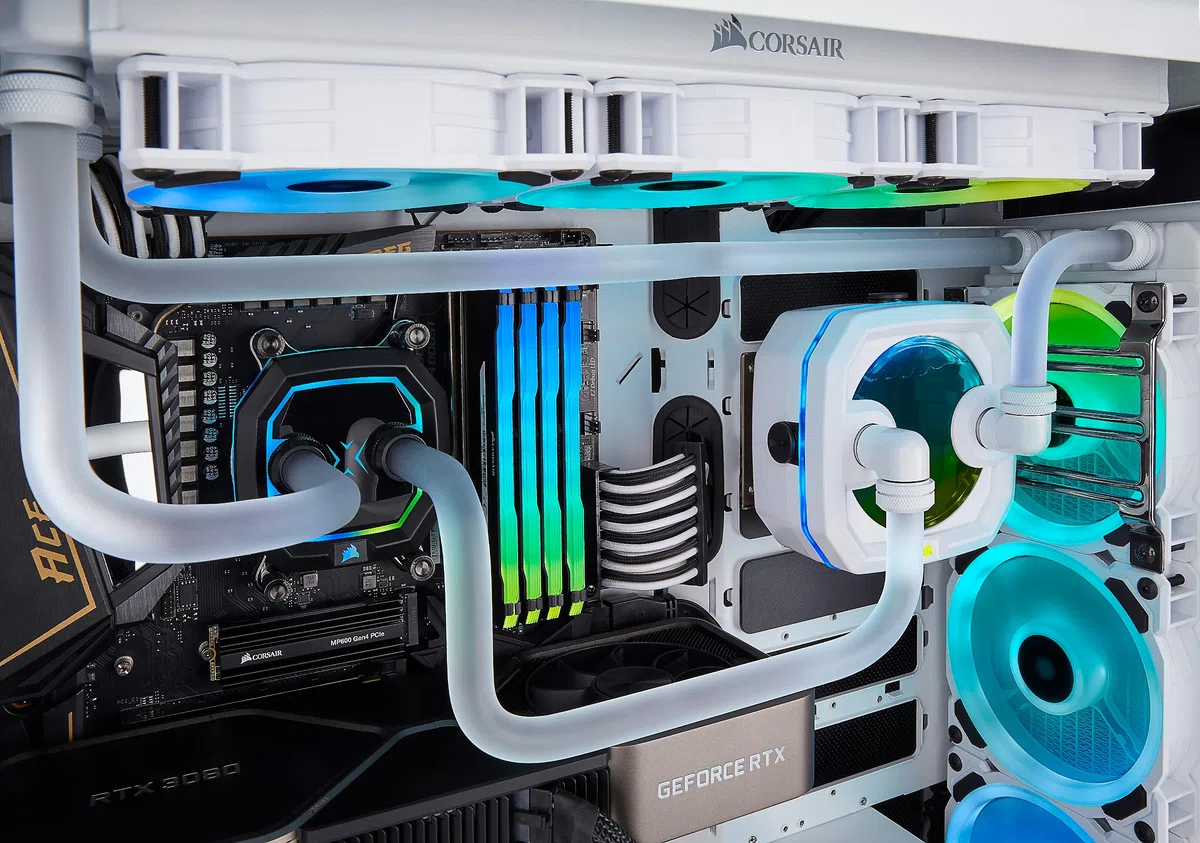 Corsair Hydro X Series XL8 Performance Coolant 1L Transparent